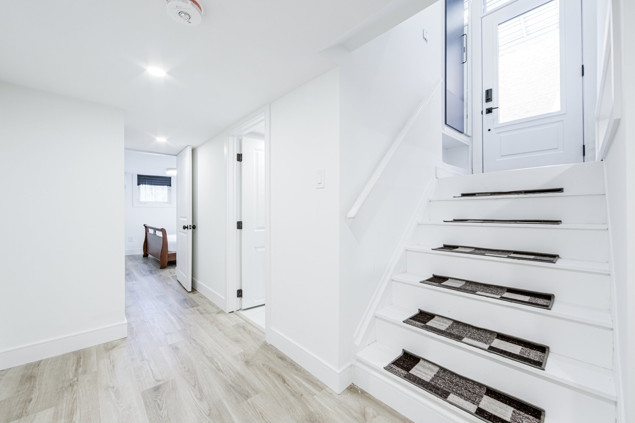 13 Ravina Cres (14).jpg