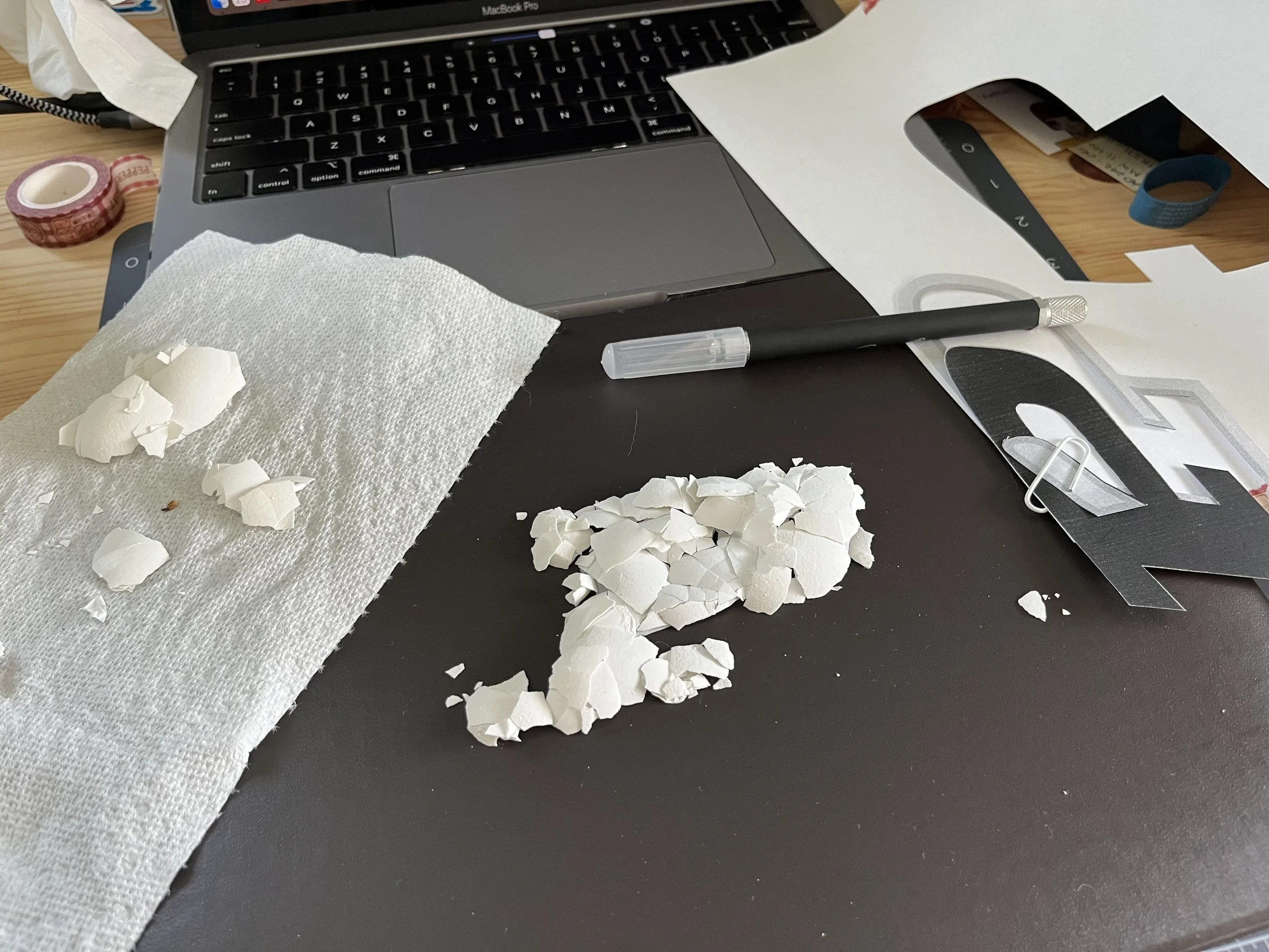 eggshell 'P' process photo