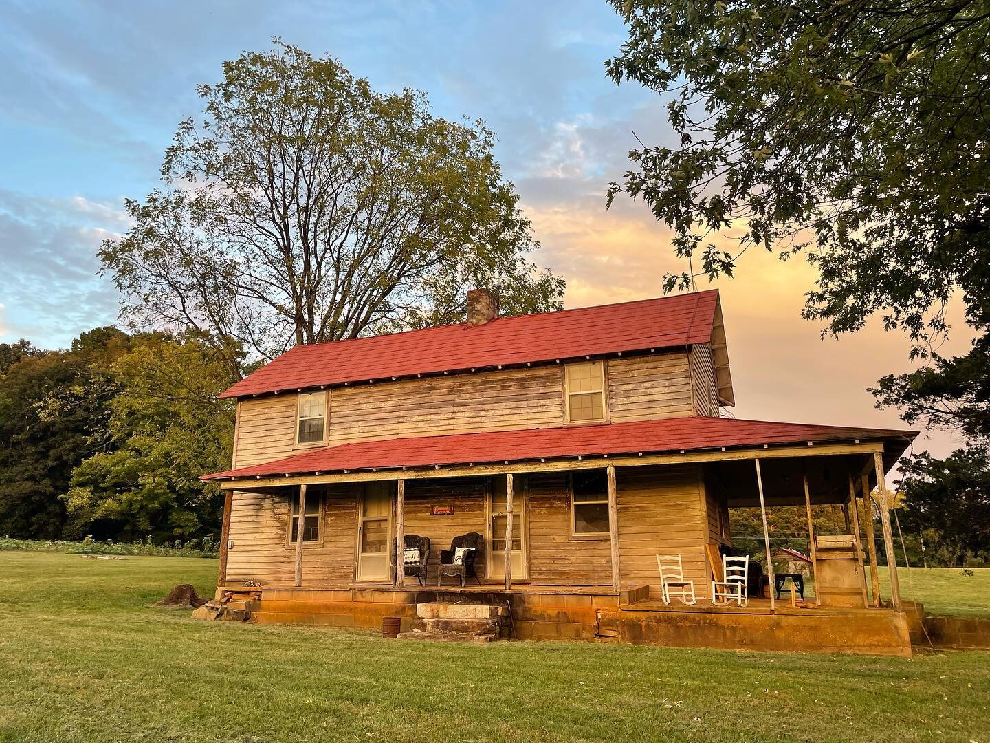 Another gorgeous day on the farm! Come see us for a relaxing fall Sunday. We have hot dogs, sweet potatoes, live music, animal petting, local crafts, games and of course lots of pumpkins! Free admission for all ages!