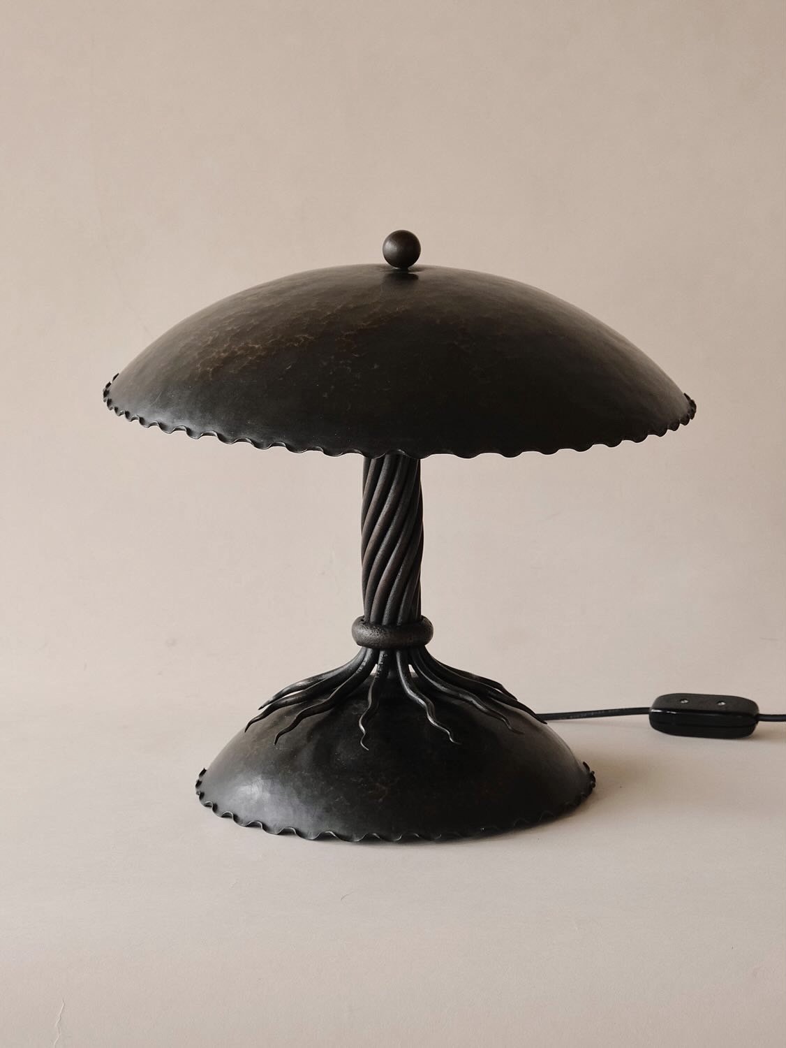Iron tree lamp 3.jpg