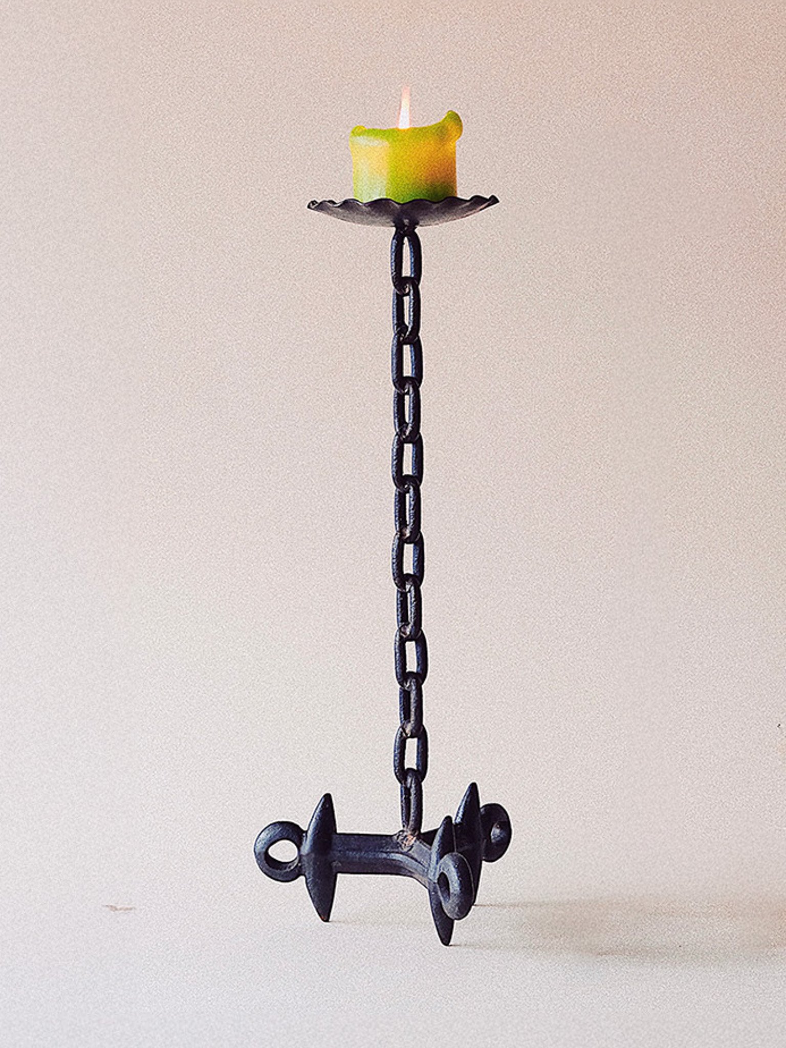 CHAIN CANDLE HOLDER