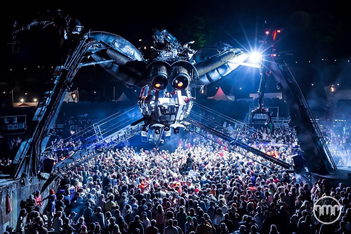 The amazing @arcadia spider stage at @boomtownfairofficial. I have a few shots of this epic stage to share, as it&rsquo;s too impressive not to want to take photos of. This is back in 2013 shooting video and stills content for them (Such an amazing c