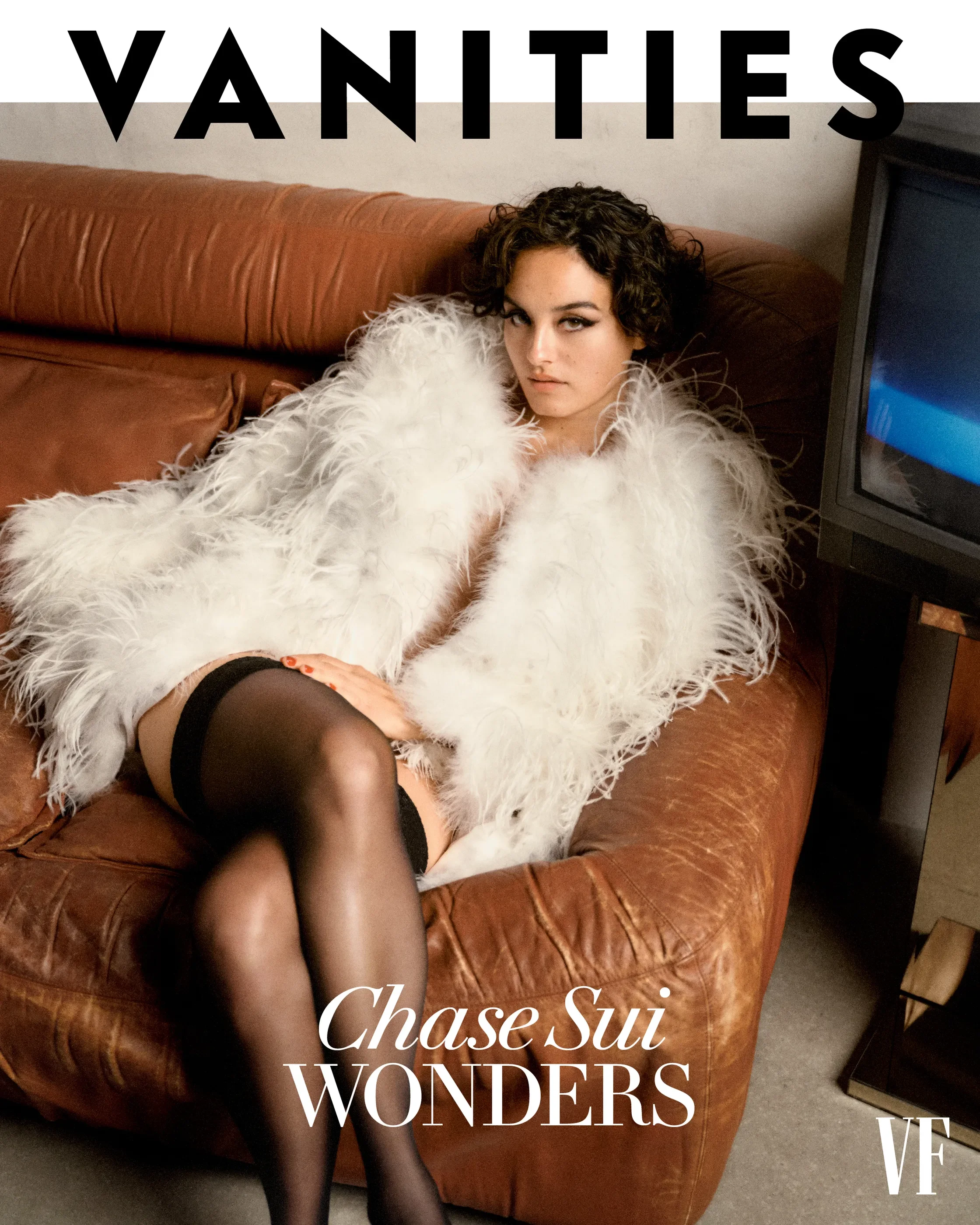 VF0725_DigitalVanitiesCover_ChaseSuiWonders (1).webp