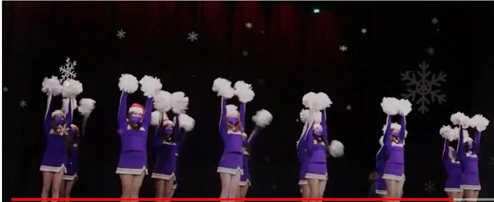 Cheer 2.JPG
