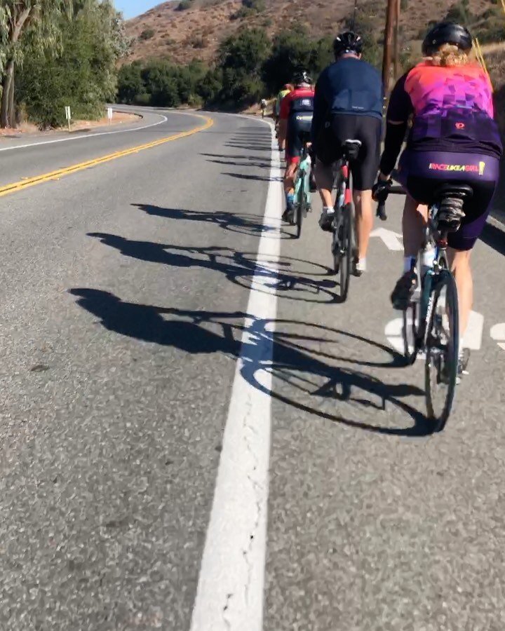 Passed this massive group on the road this morning.. then they past us 😤 The race was on after that! 😂 #YouAintFirstYourLast #ImNotCompetativeAtAll #LocalCompetition #Roadies #ExcuseMyLanguage