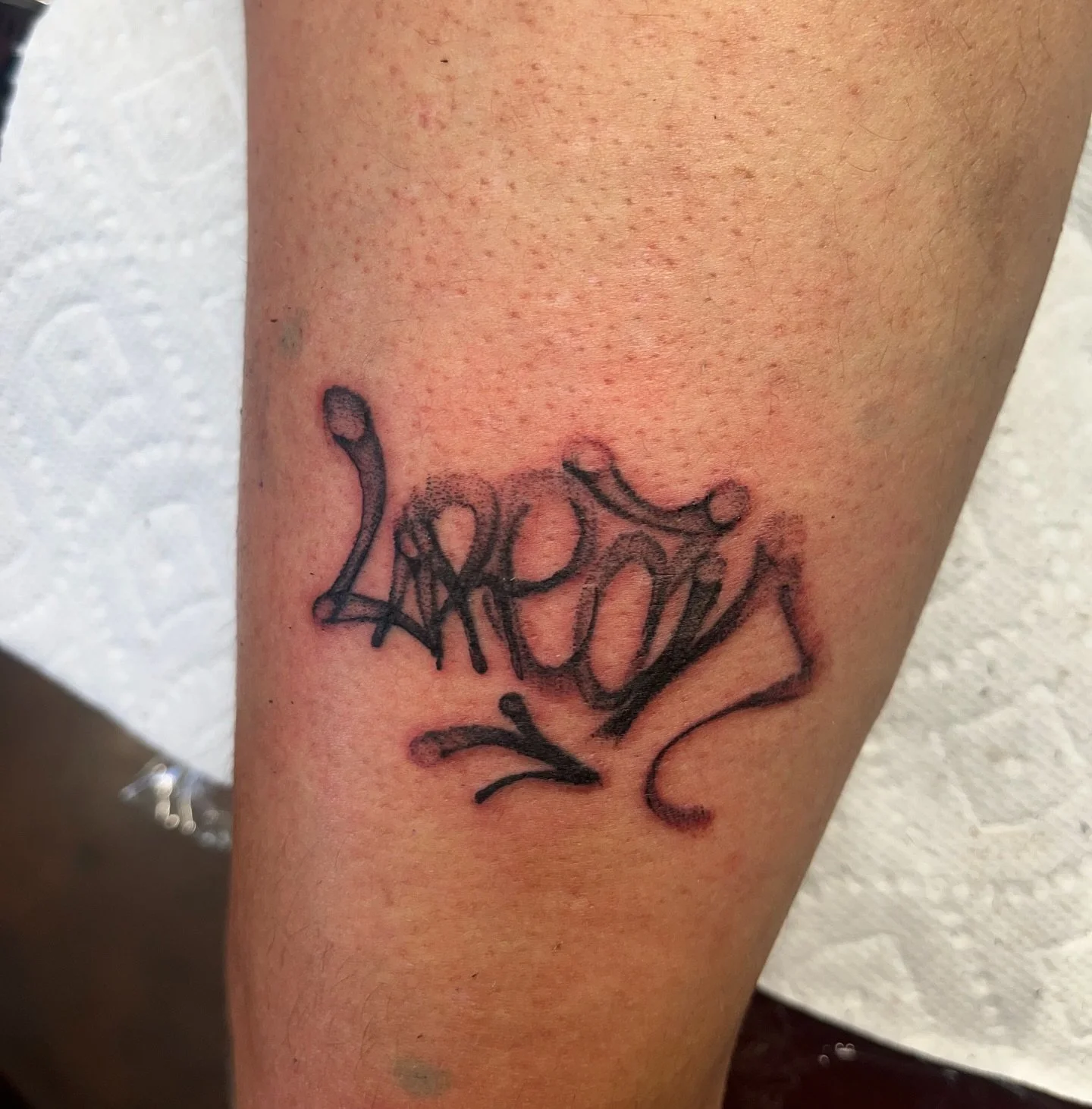 &bull; Some custom flares for my homie 🙆🏽&zwj;♂️✍🏽 thanks for looking.
🙏🏾 GREAN FOREVER.💚💚💚

&bull; Booking for February AND getting ready for Friday the 13th pull up for some bangers 💘💌❤️

Made:
@artistictattoo_phx 
@artistictattoo_phx 
@a