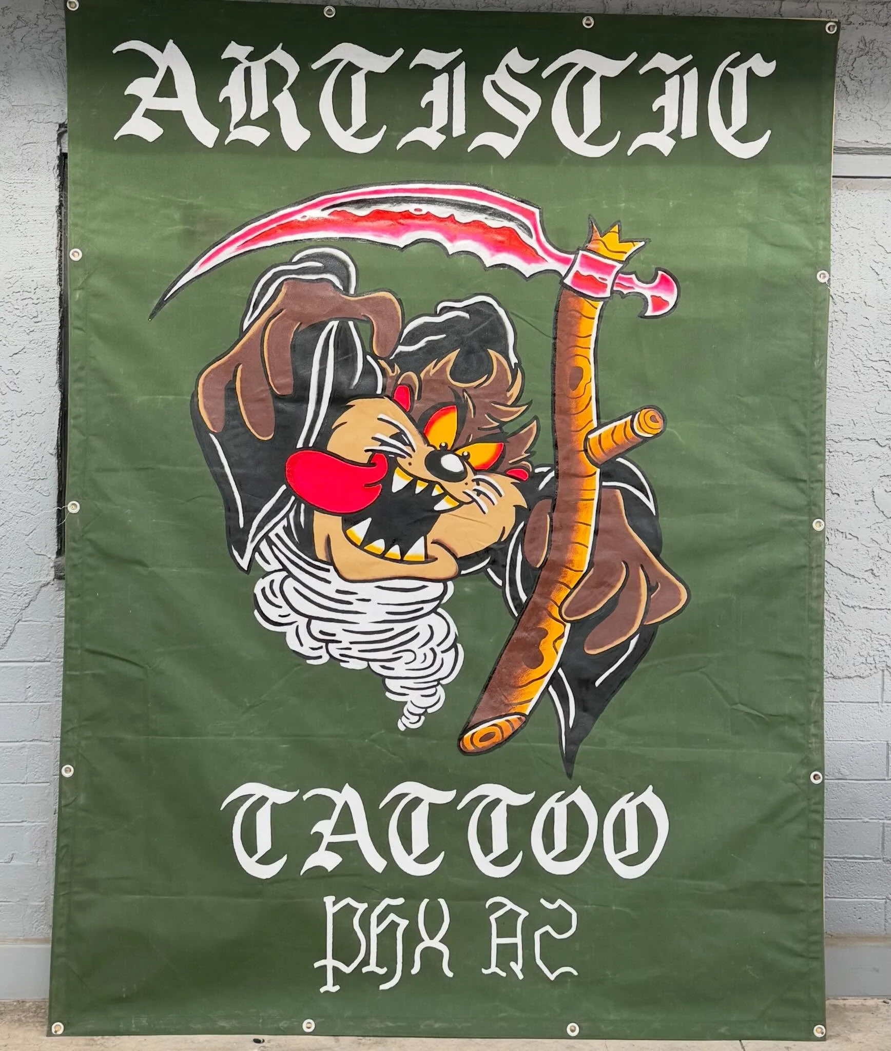 I will be at the @grandcanyontattooconvention with my dude @seanbarrytattoos all weekend. I plan on hanging out real hard and I have availability for walk ups all weekend. Dm me if you would like to make an appt for the show!
#tattoo#tattoos#traditio