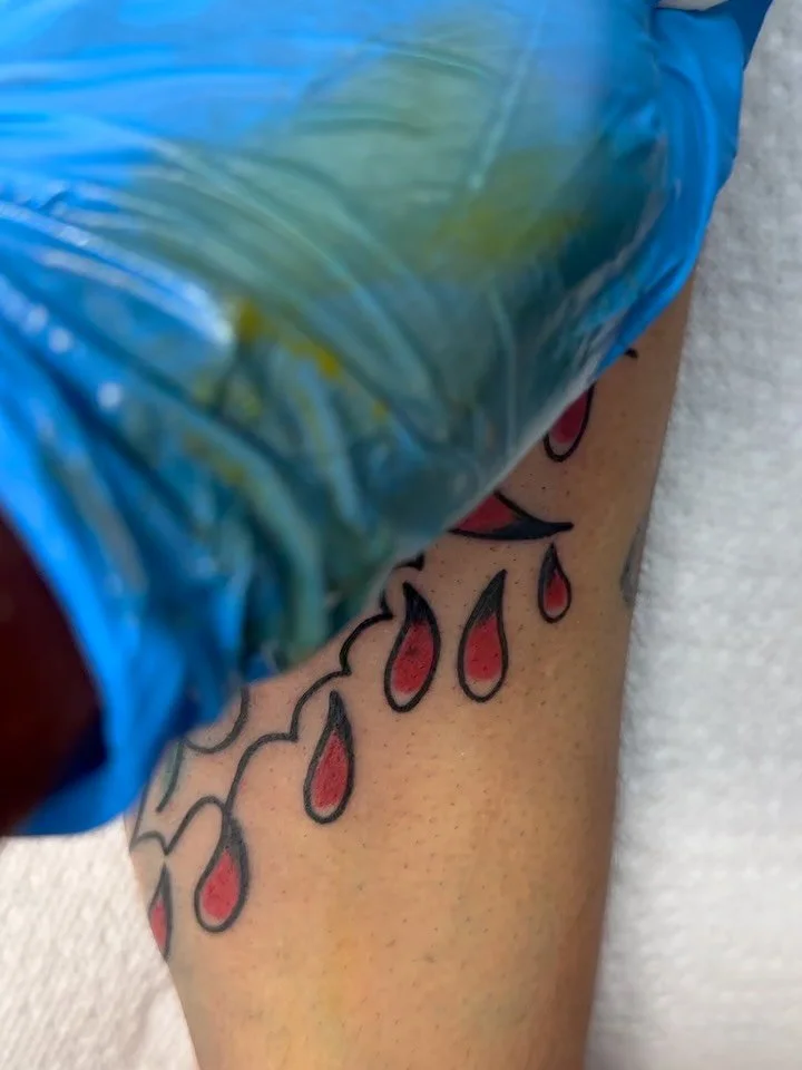 &bull; Dagger picked straight from the painted book of flash.
🗡️⚡️ 

&bull; 👀Always down for anything out the flash book or PREDRAWN designs I have. Just stop by the shop and look through it ! @artistictattoo_phx 
 
&bull; Booking for MAY 📅📚books