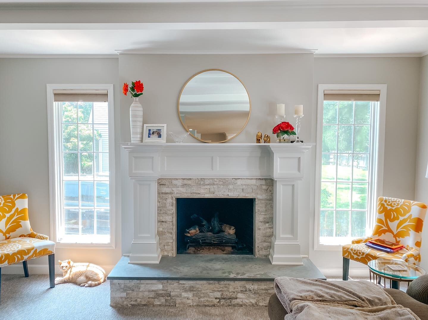 Who else is ready to cozy up this holiday season?! This fireplace is here and bringing us some cheer 🔥 

📍Morristown, NJ
💫Our Suppliers : 
@albersfireplaces
@jaegerlumber
@buildersgeneral
@benjaminmoore
@creativecountertops1
@formandfunctionsinter