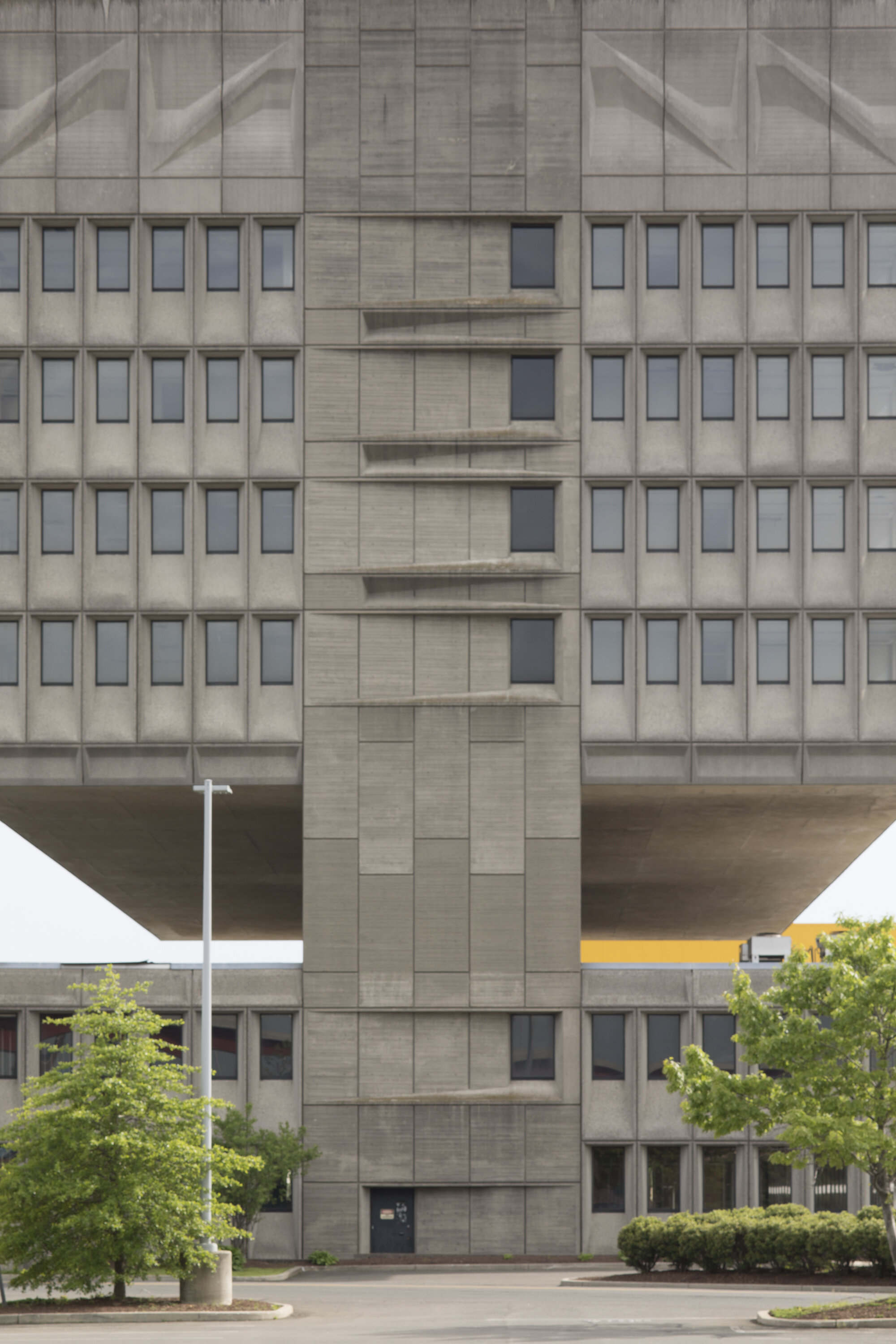 Pirelli Building by Marcel Breuer, New Haven, CT