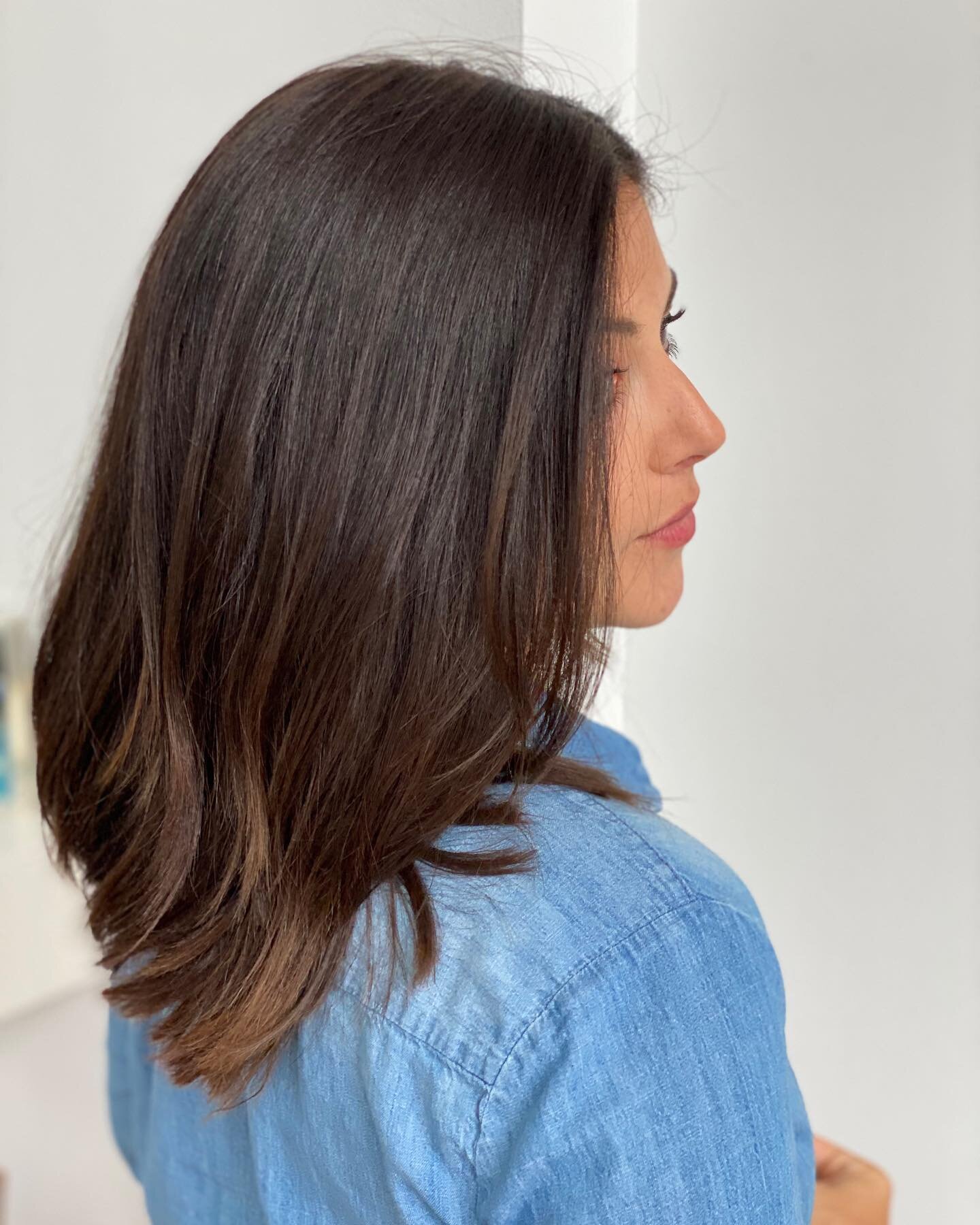 Subtle A-line makes a simple #longlayered #haircut look more interesting and grows in much better #alinecut @kimstock @momitorial @theouai @dysonhair @christopherobinparis