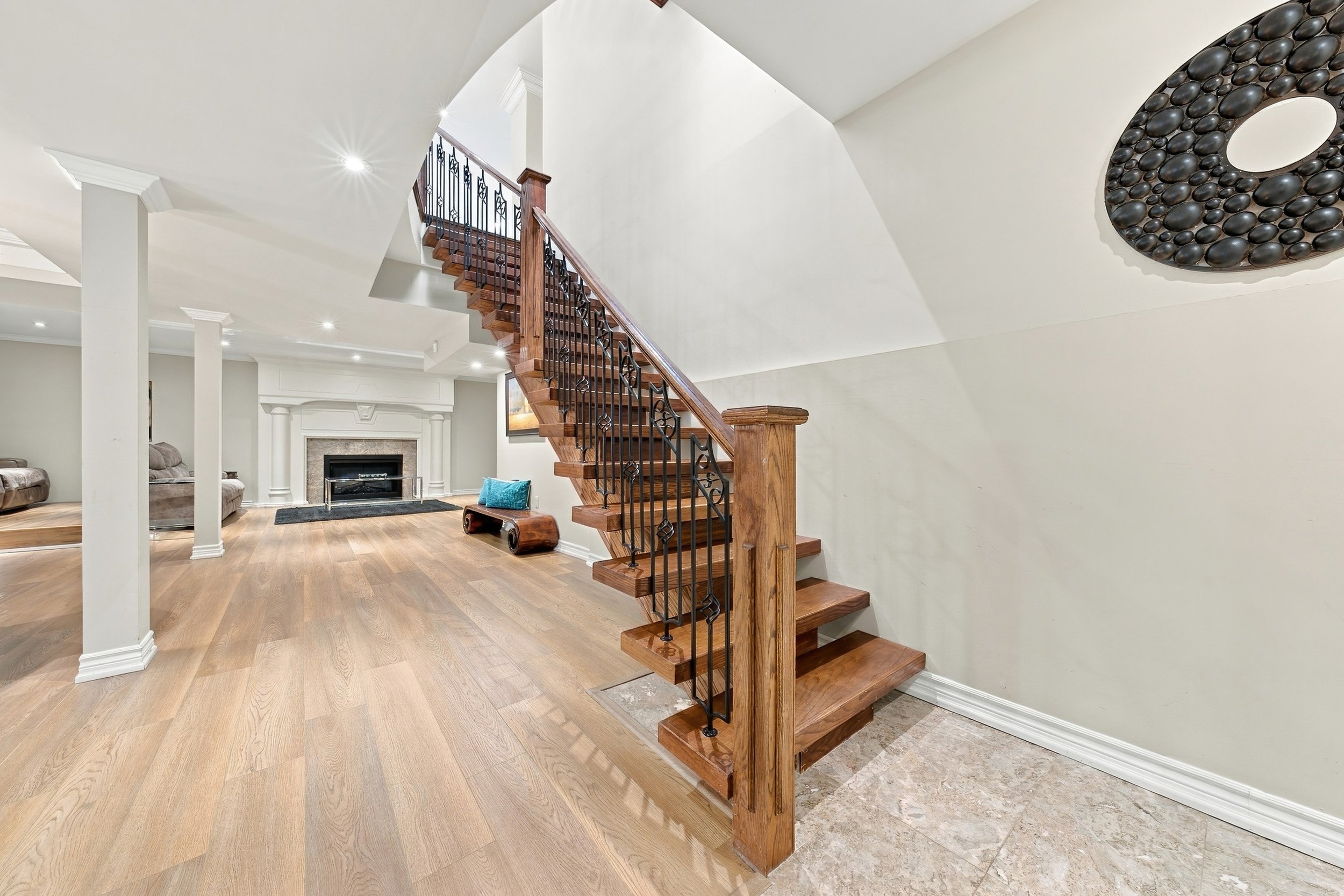 48 - 3021 Woodland Park Dr, Burlington.jpg
