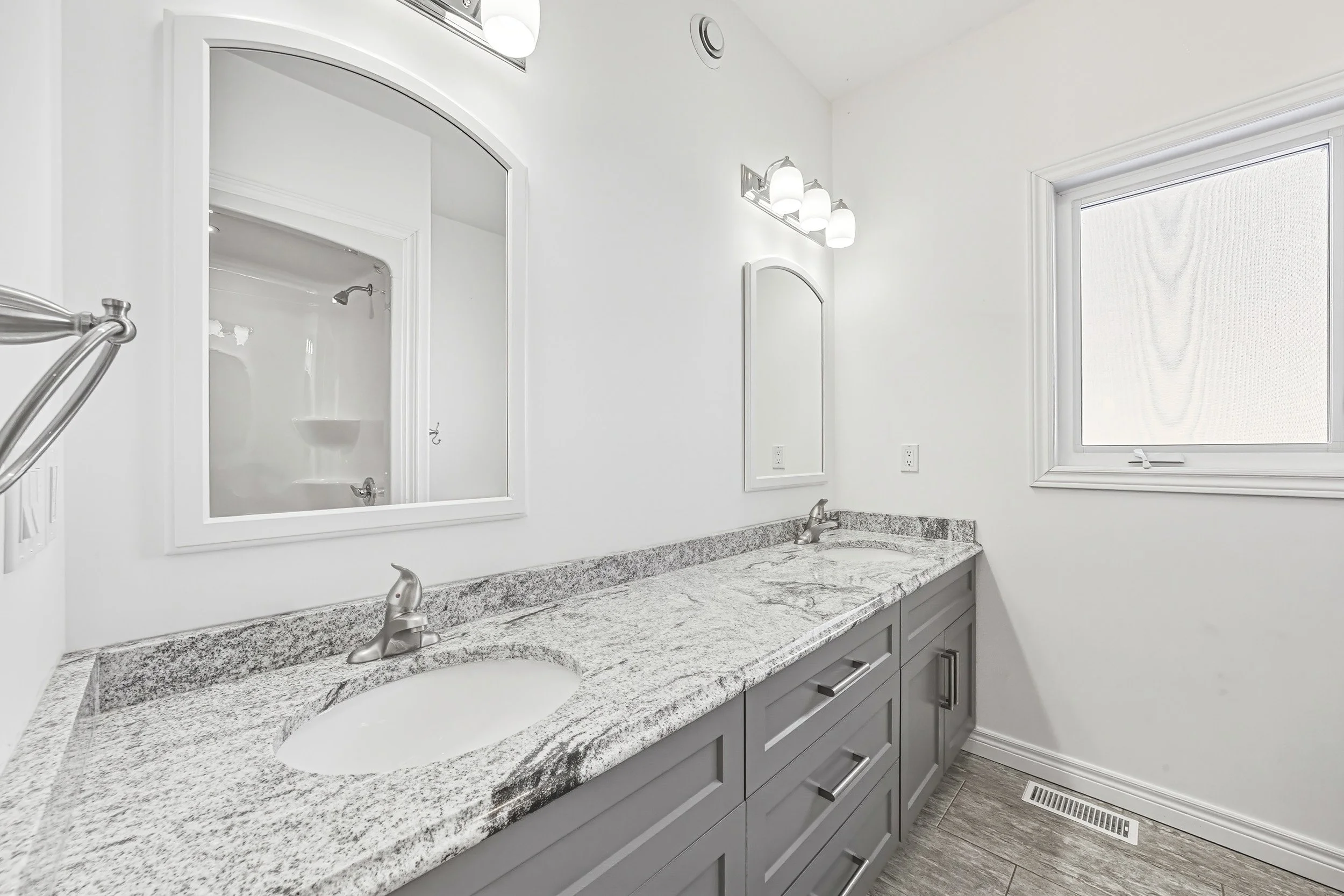 32 - 1 Phillips Court, Dunnville.jpg