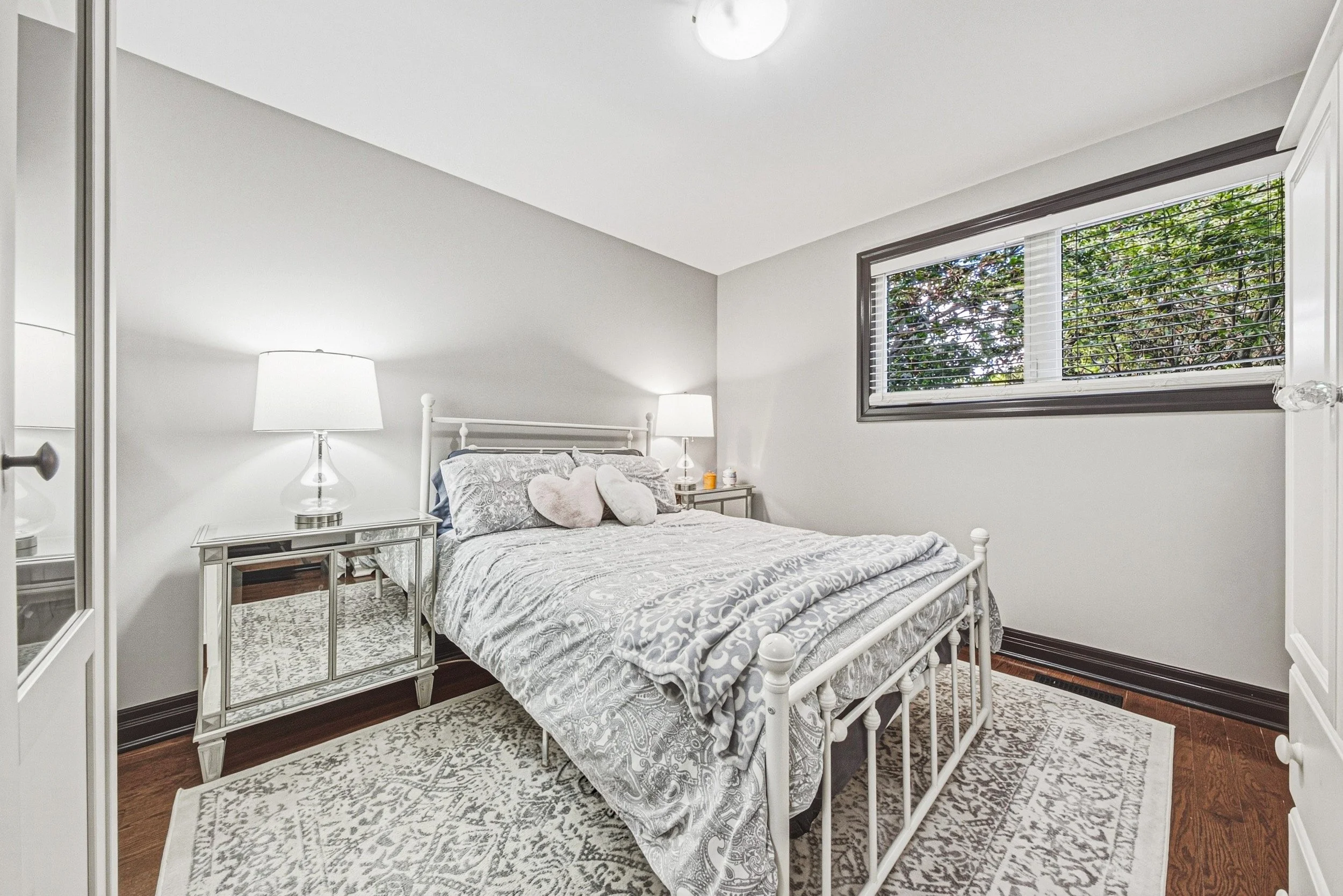 18 - 581 Holly Hill Cres, Burlington.jpg