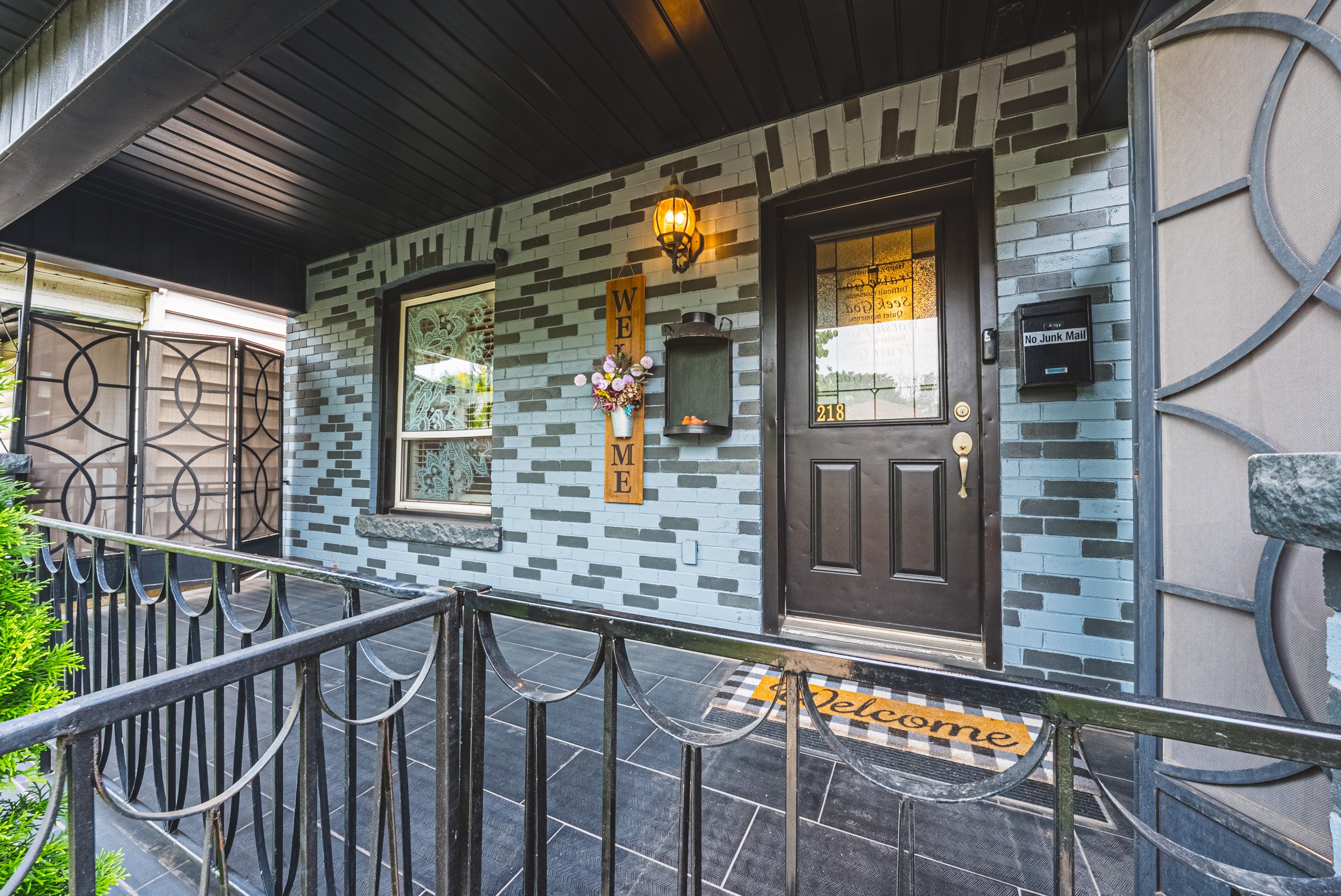 5 - 218 Grosvenor Ave N, Hamilton.jpg