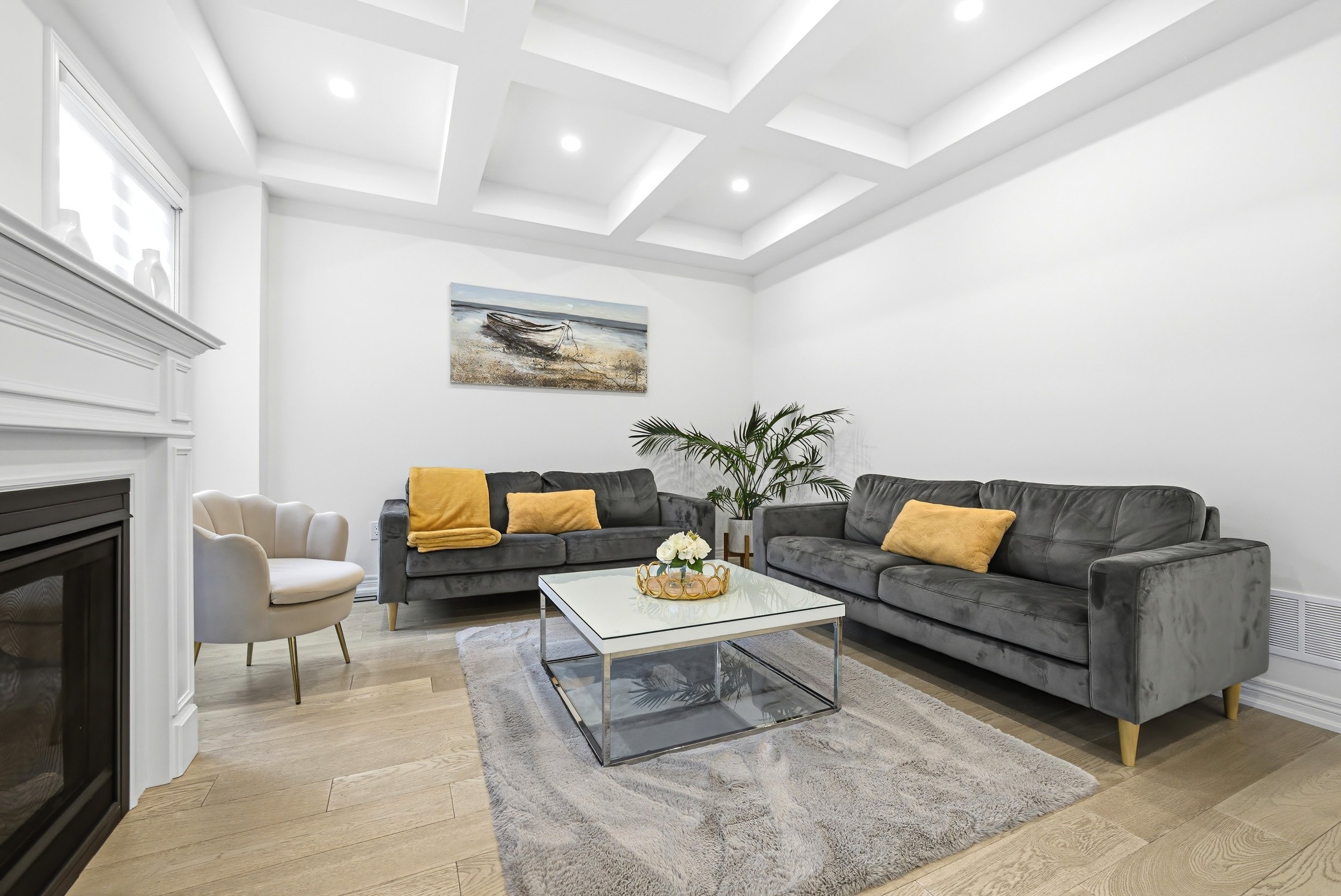 24 - 90 Robertson Rd, Ancaster.jpg