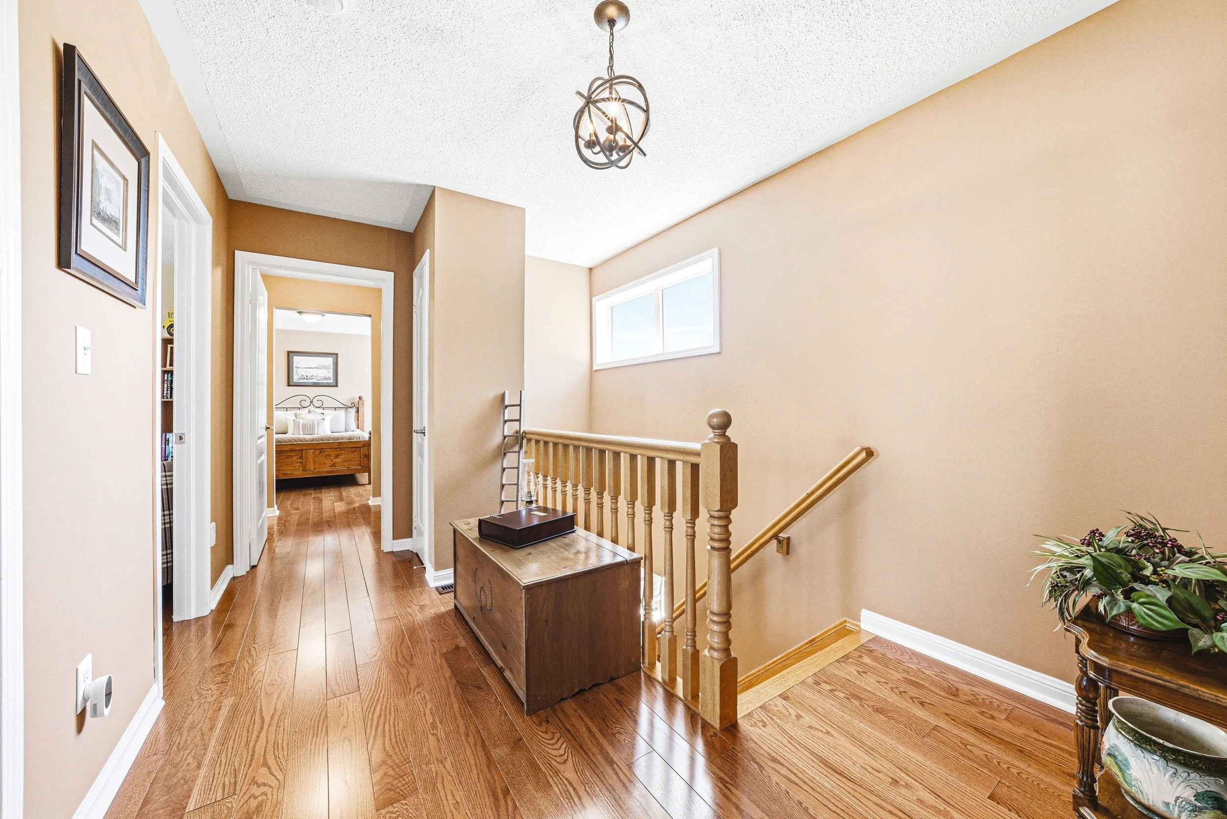 18 - 1588 Ramshaw Cres, Milton.jpg
