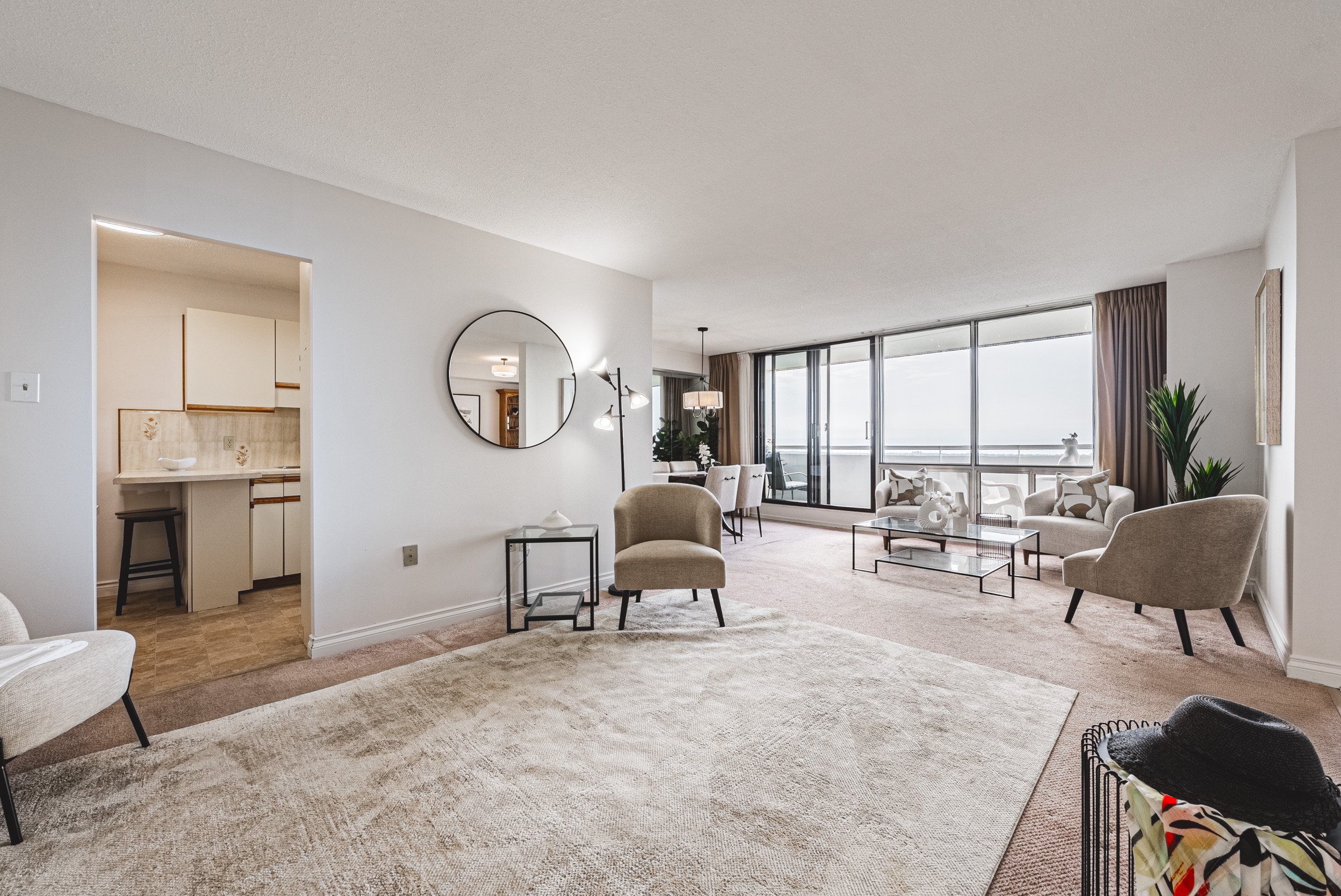 5 - 2055 Upper Middle #1504, Burlington.jpg