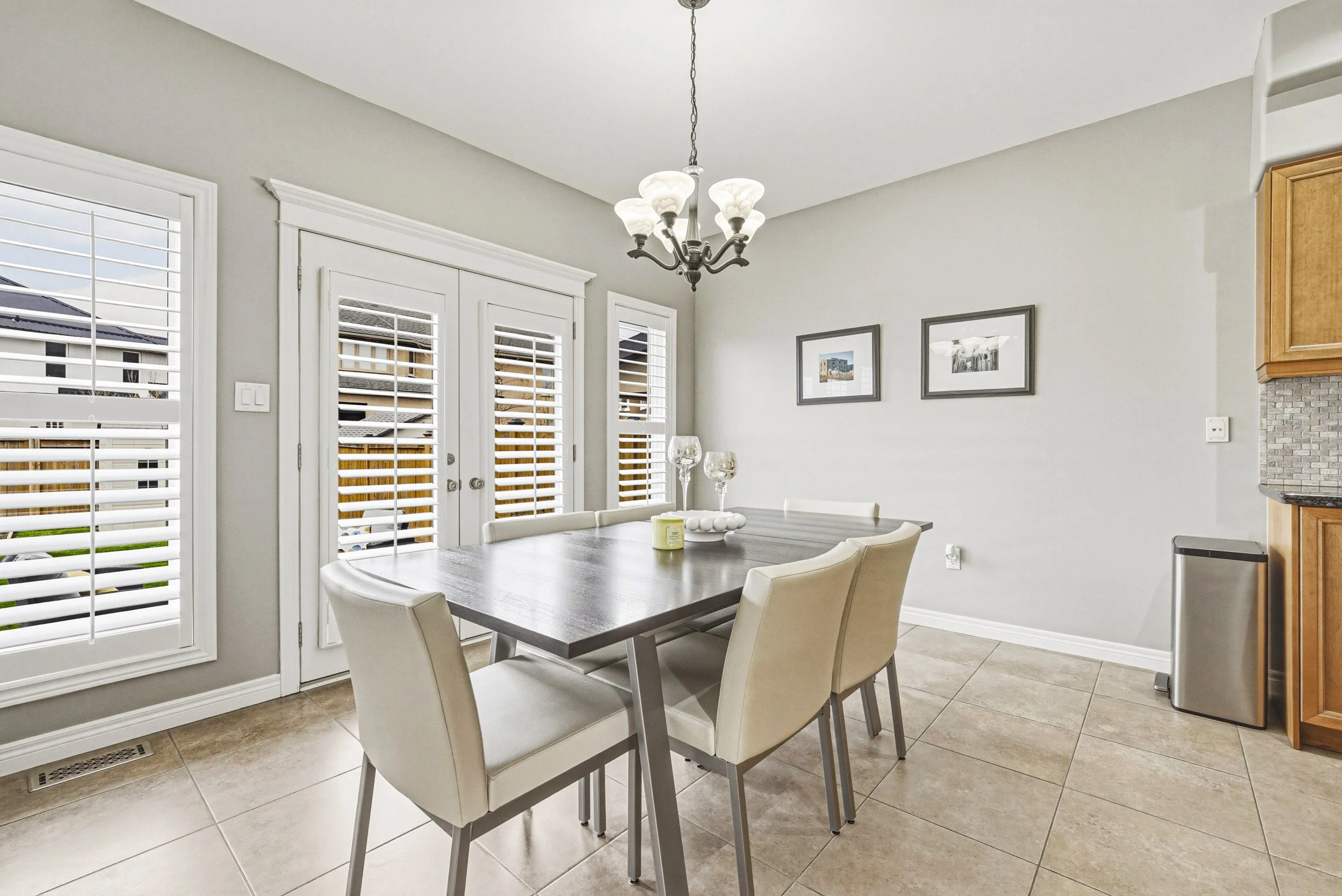 18 - 419 Dicenzo Dr, Hamilton.jpg