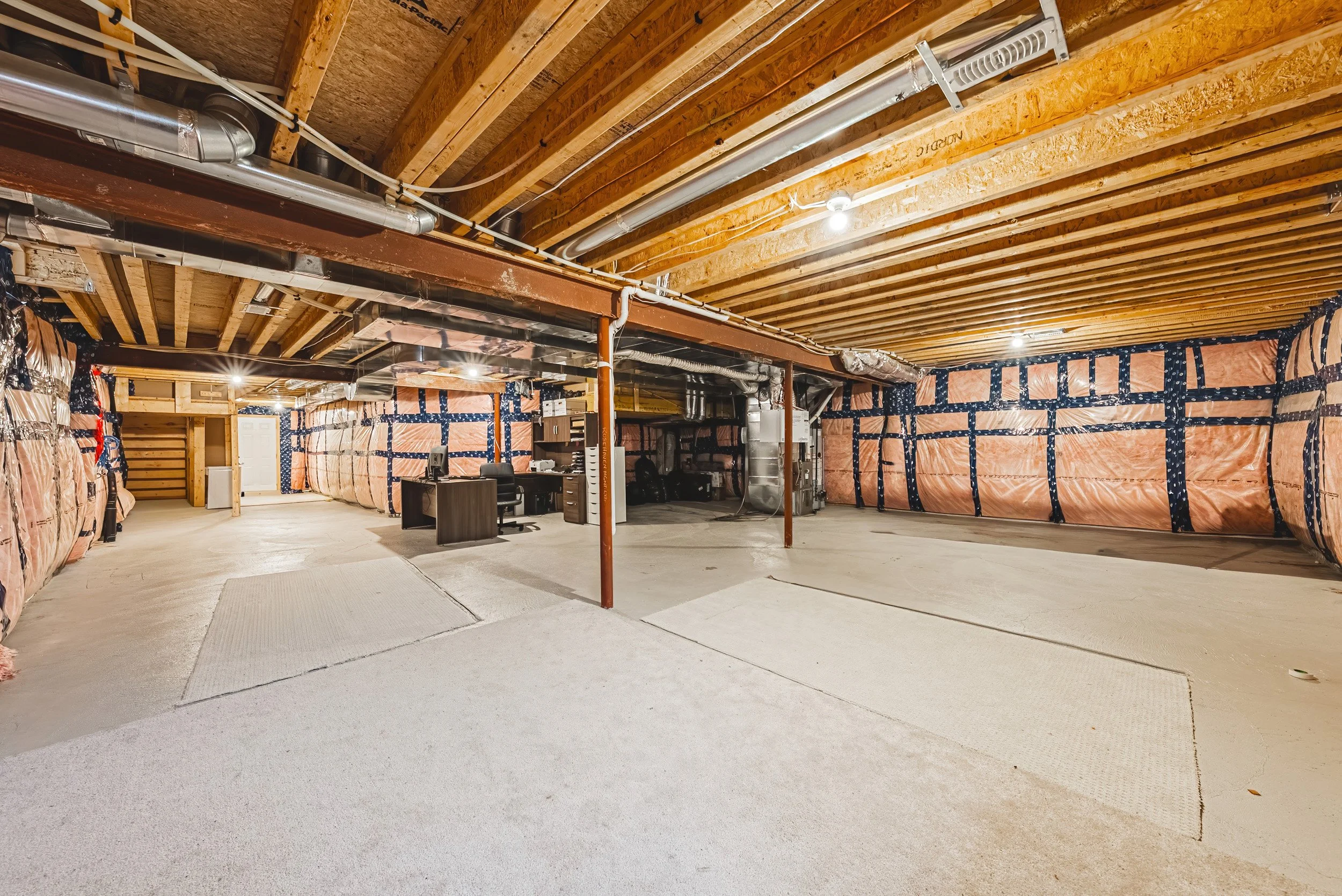 57 - 90 Robertson Rd, Ancaster.jpg