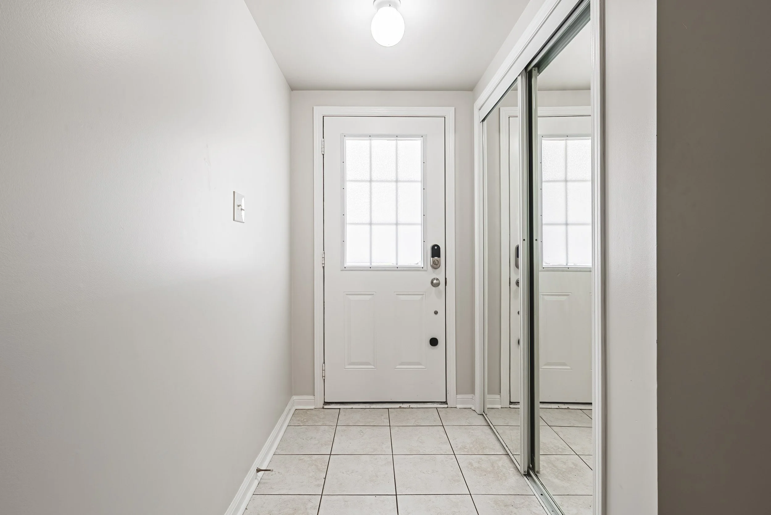 4 - 470 Beach Blvd #8, Hamilton.jpg