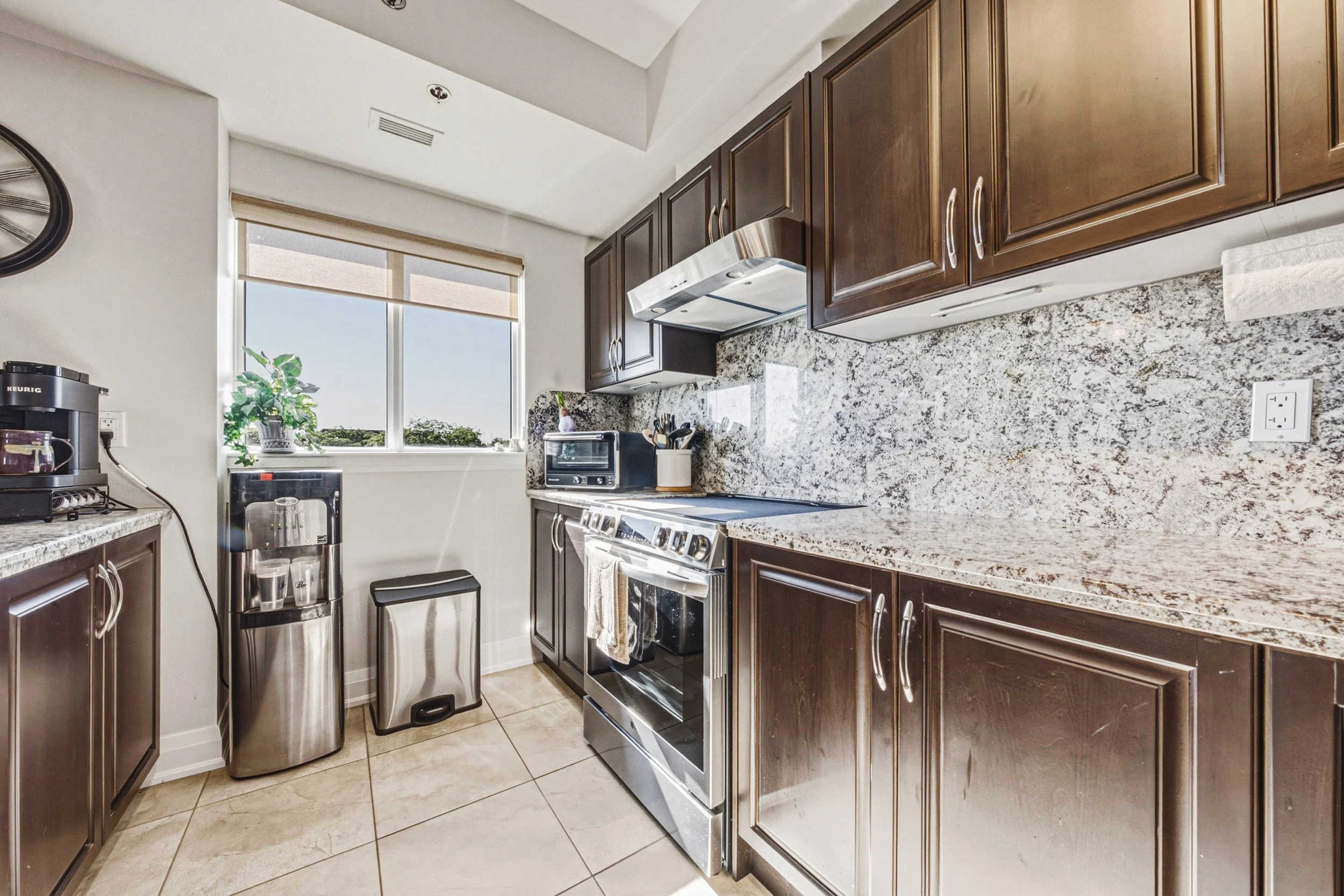 9 - 325 Highway 8 #308, Stoney Creek.jpg