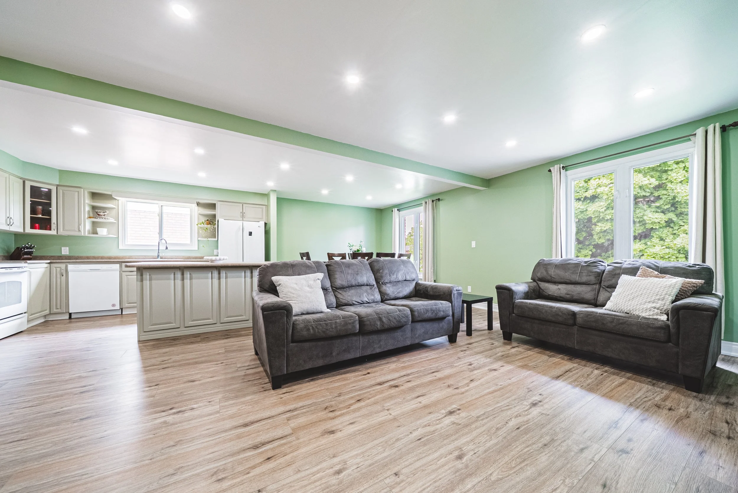 8-27 Ludlow Crescent, Brantford.jpg