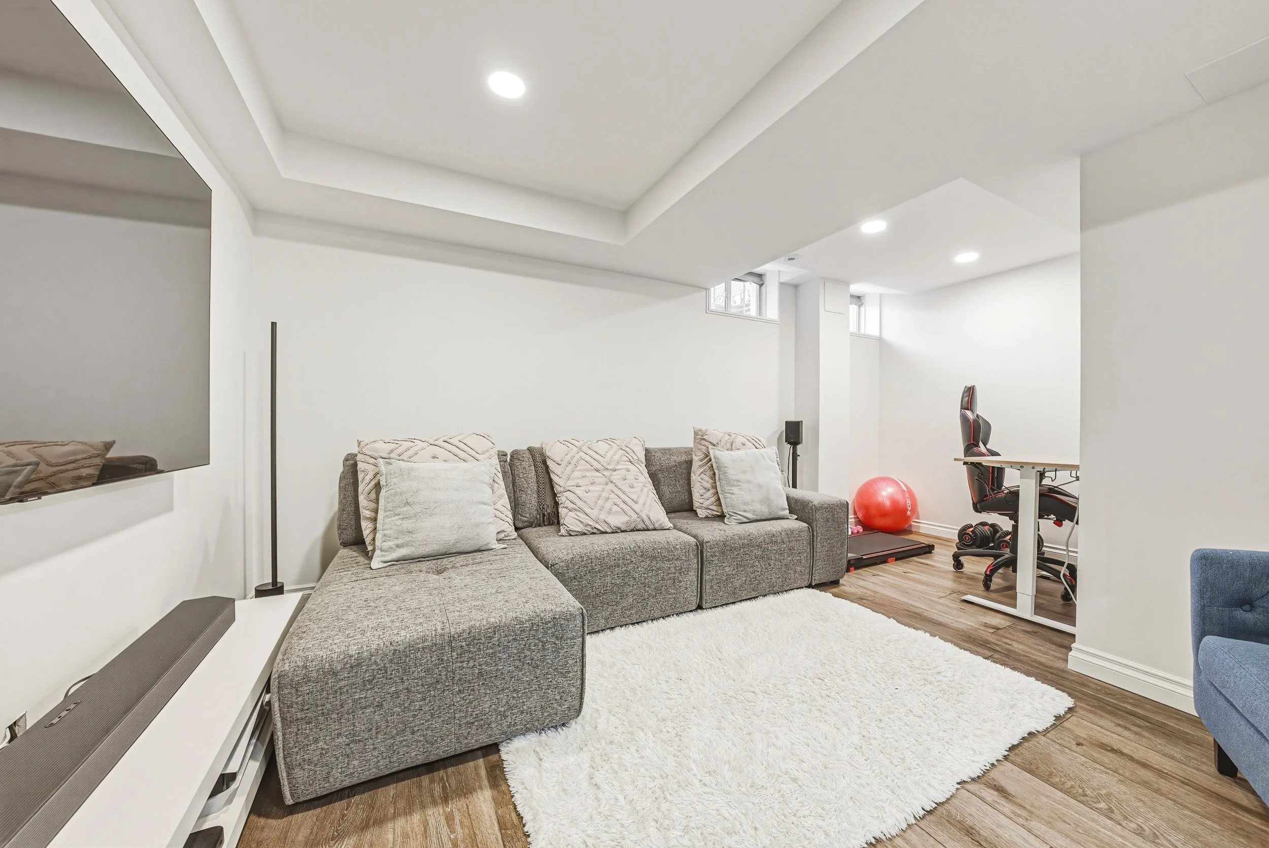 25 - 2259 Seton Cres, Burlington.jpg