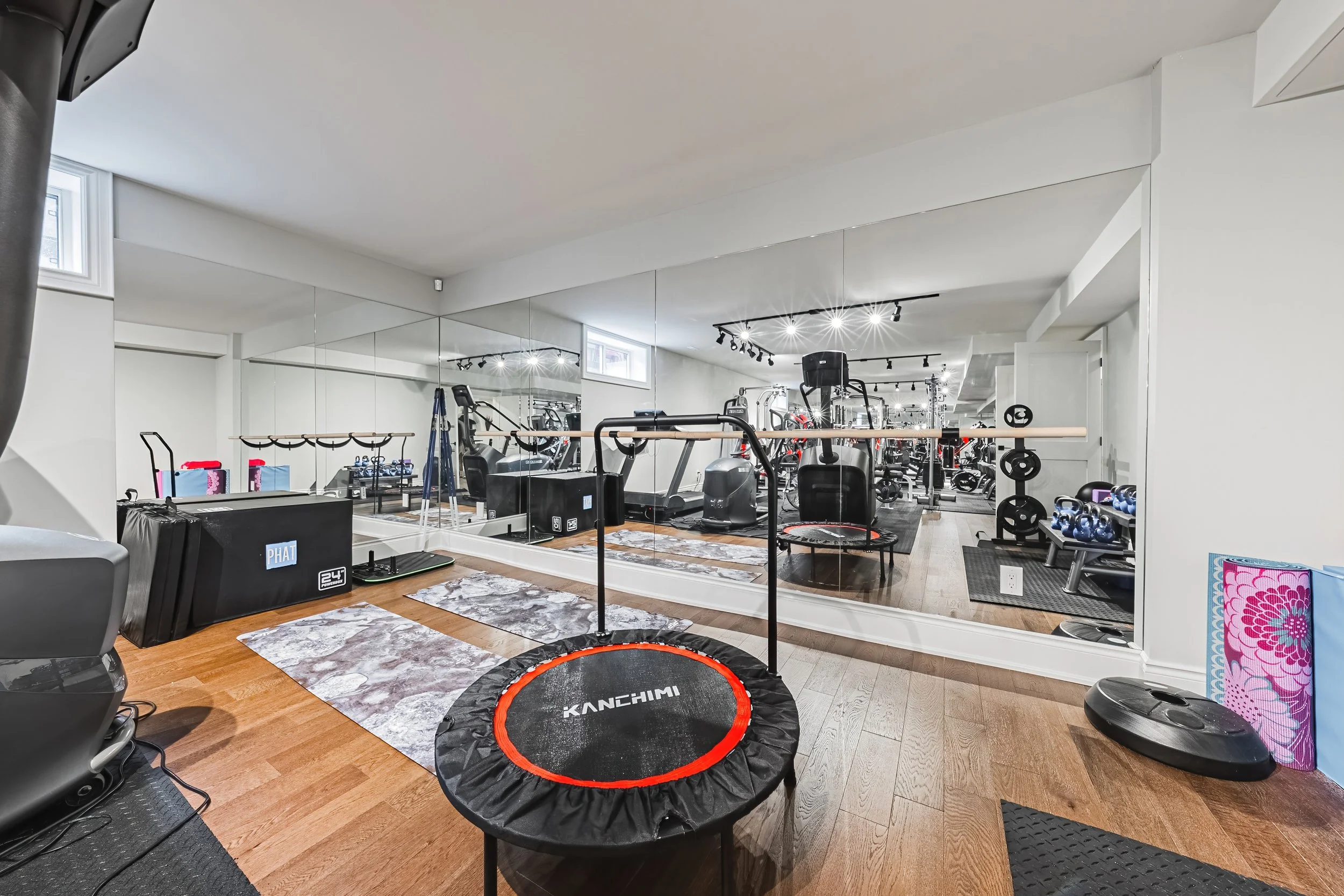 59 - 4369 Lakeshore Rd, Burlington.jpg