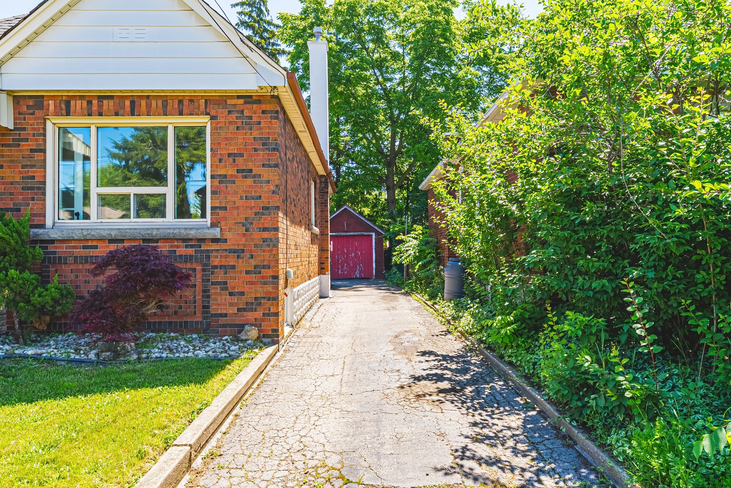19 - 203 W 2nd St, Hamilton.jpg