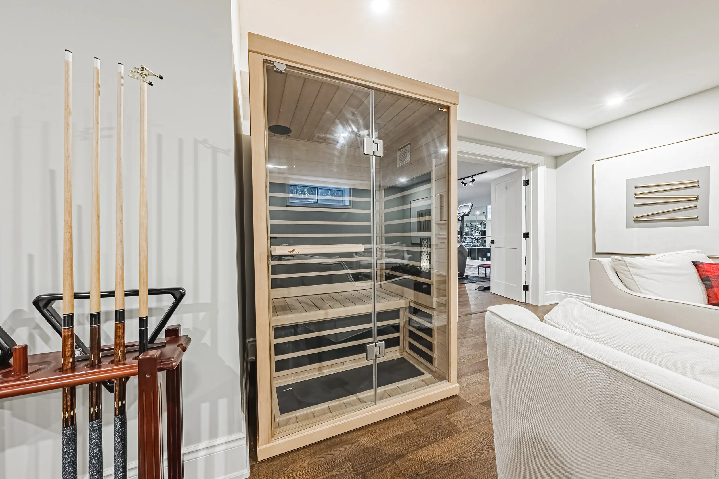 54 - 4369 Lakeshore Rd, Burlington.jpg