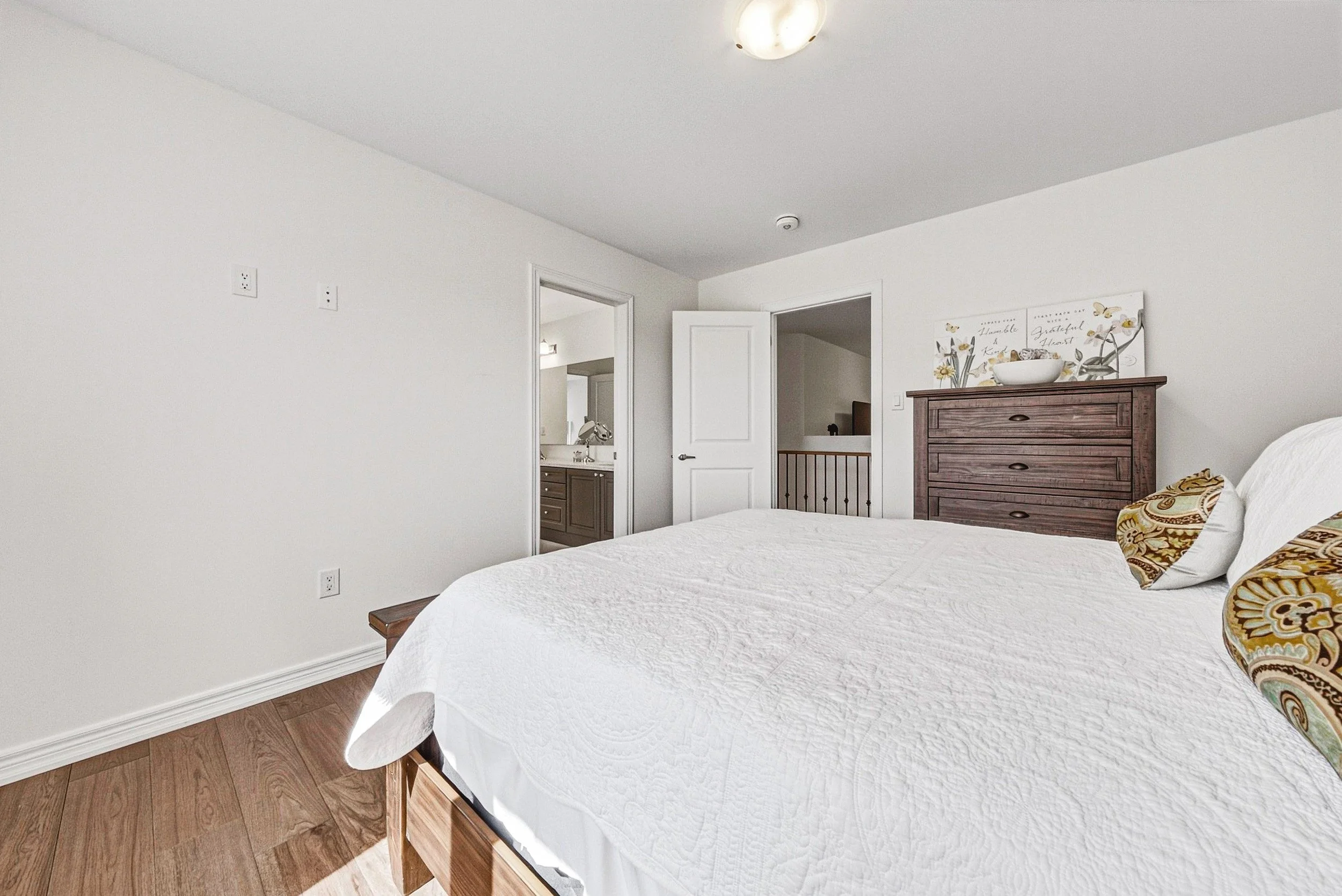 32 - 733 Gilmour Cres, Shelburne.jpg