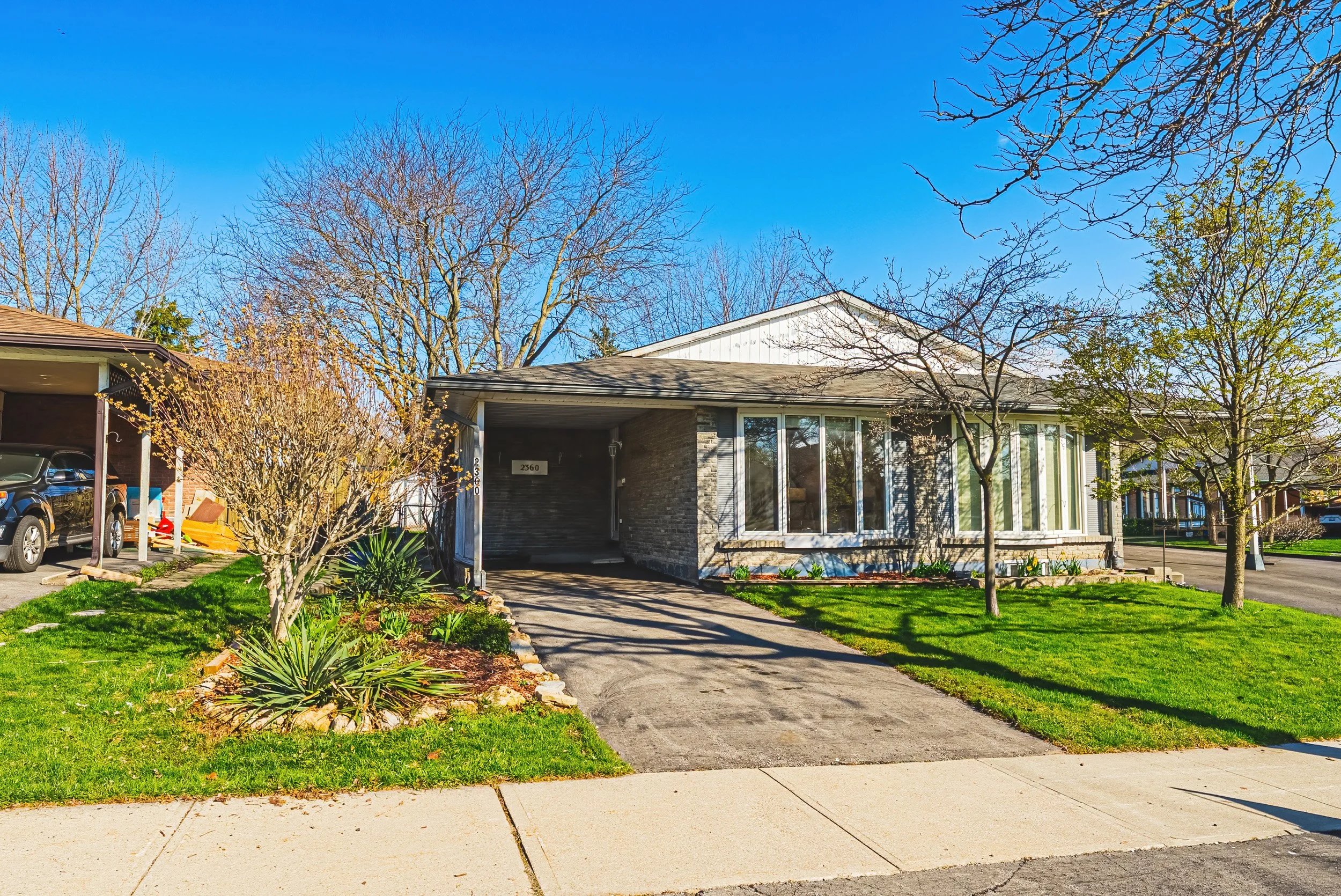 3 - 2360 Greenbank Trail, Burlington.jpg