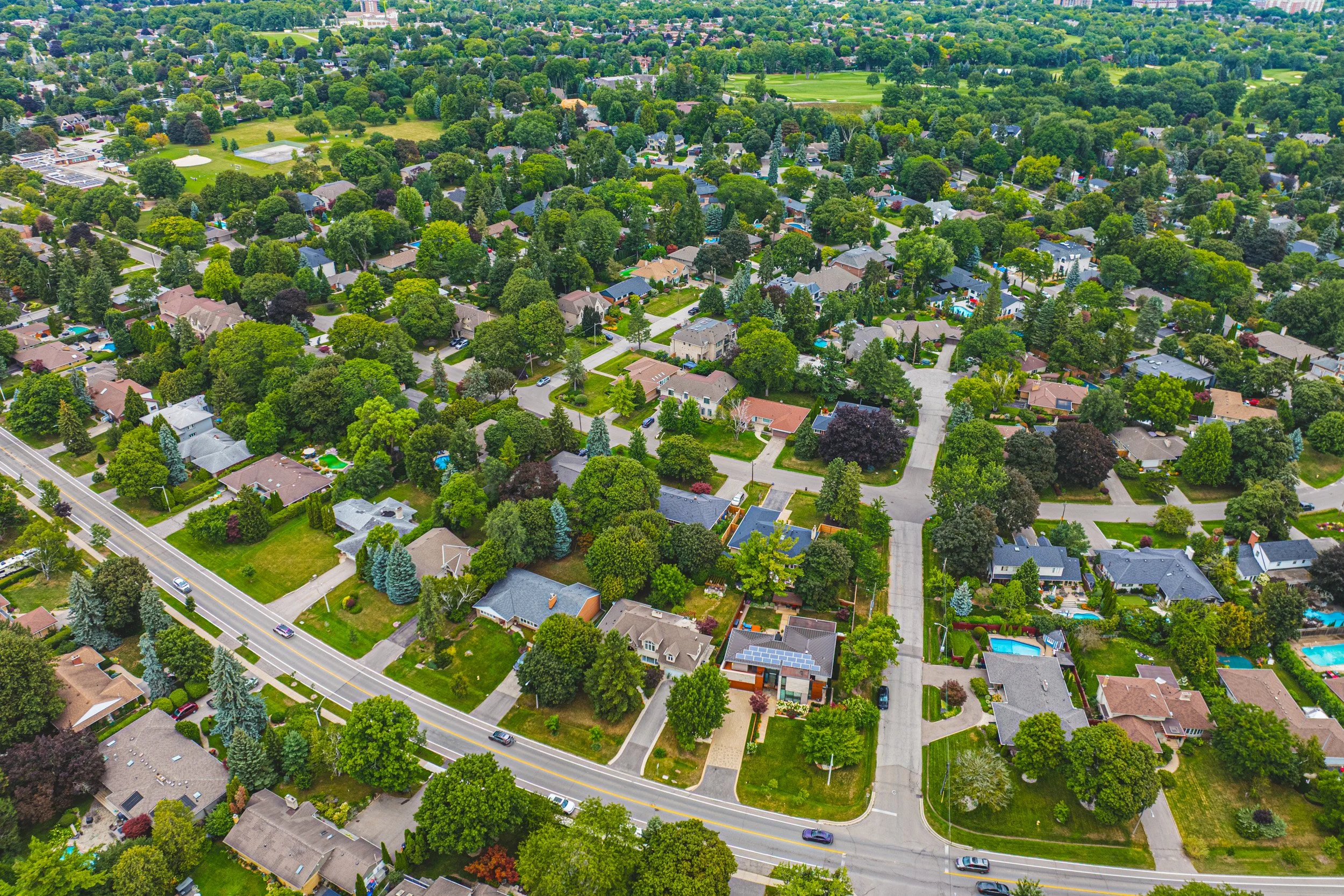 52 - 471 The Kingsway, Etobicoke.jpg