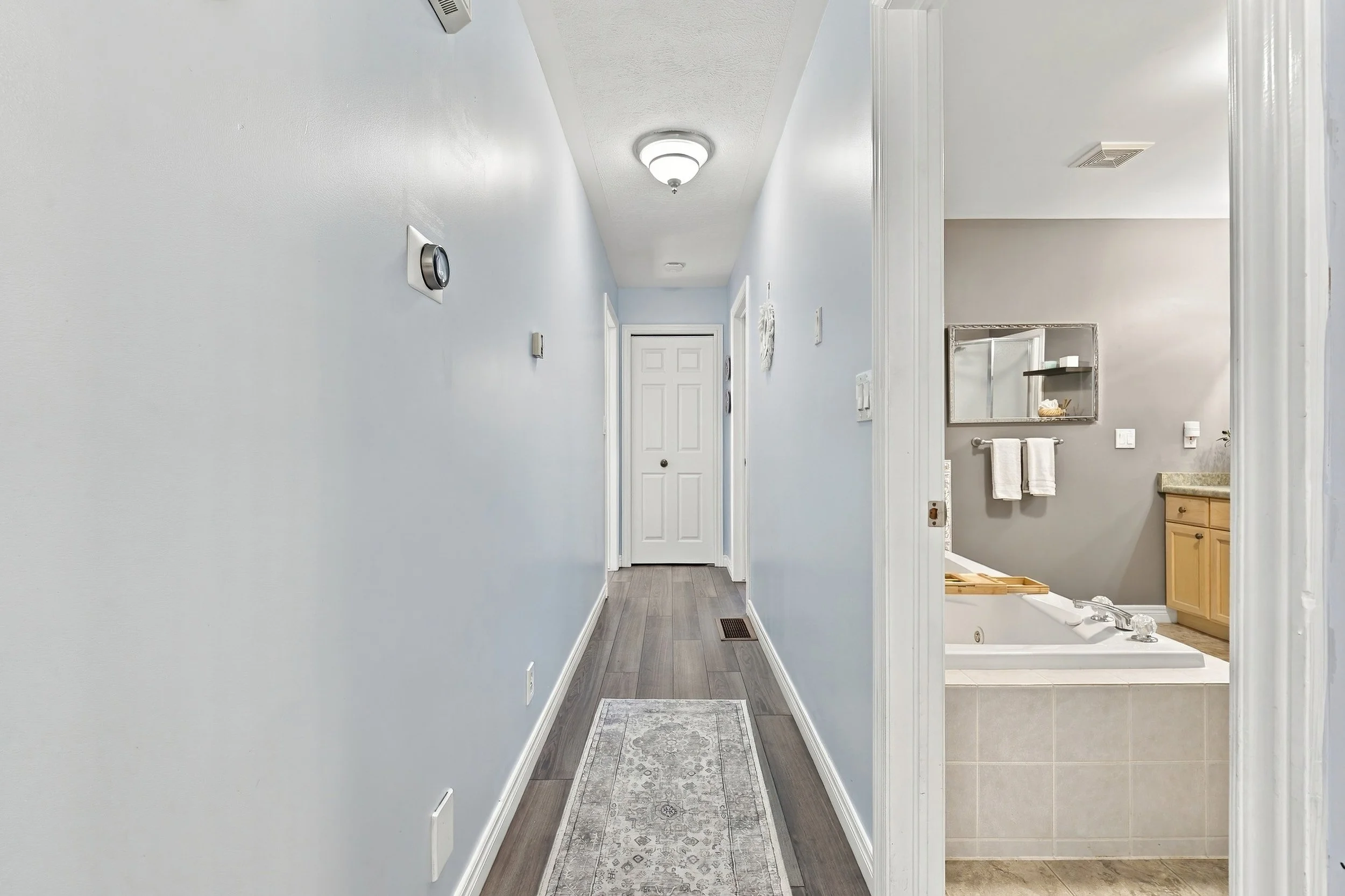16 - 915 St George St, Port Dover.jpg
