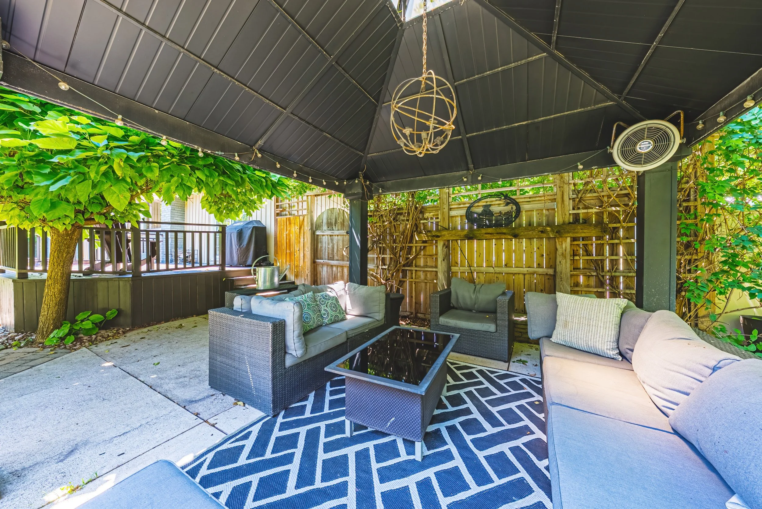 48 - 3384 Manfred Dr, Burlington.jpg