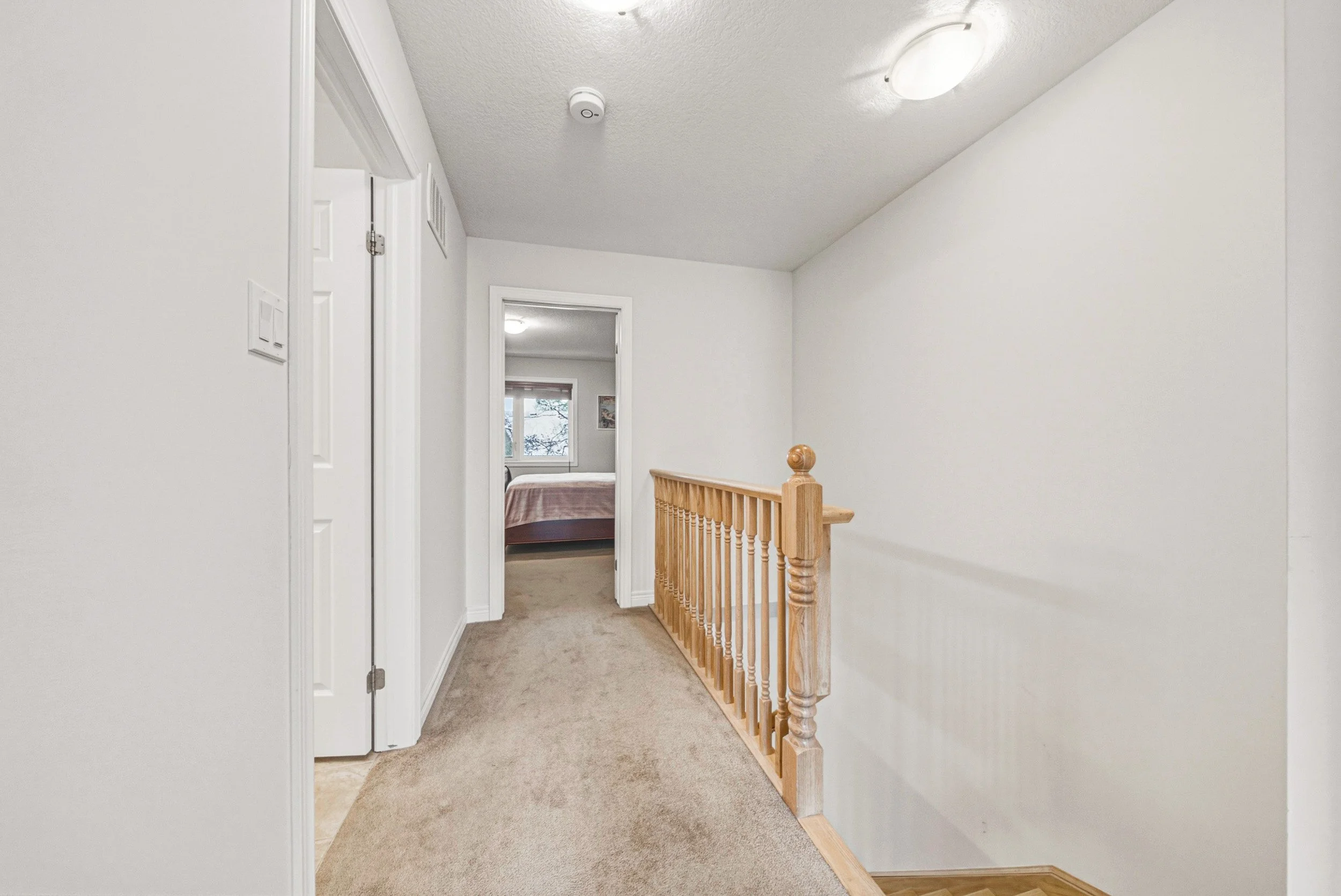 15 - 14-18 Plains Rd W, Burlington.jpg