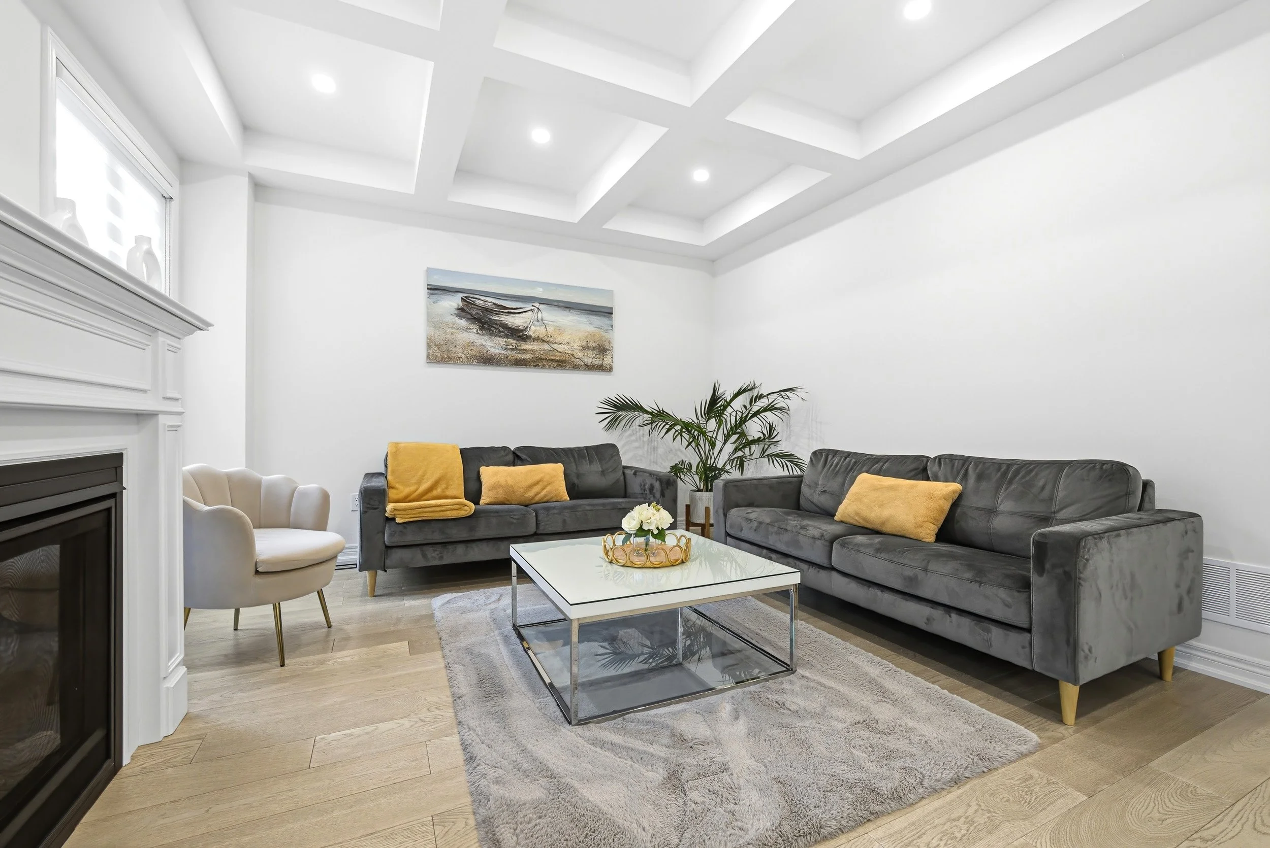 24 - 90 Robertson Rd, Ancaster.jpg