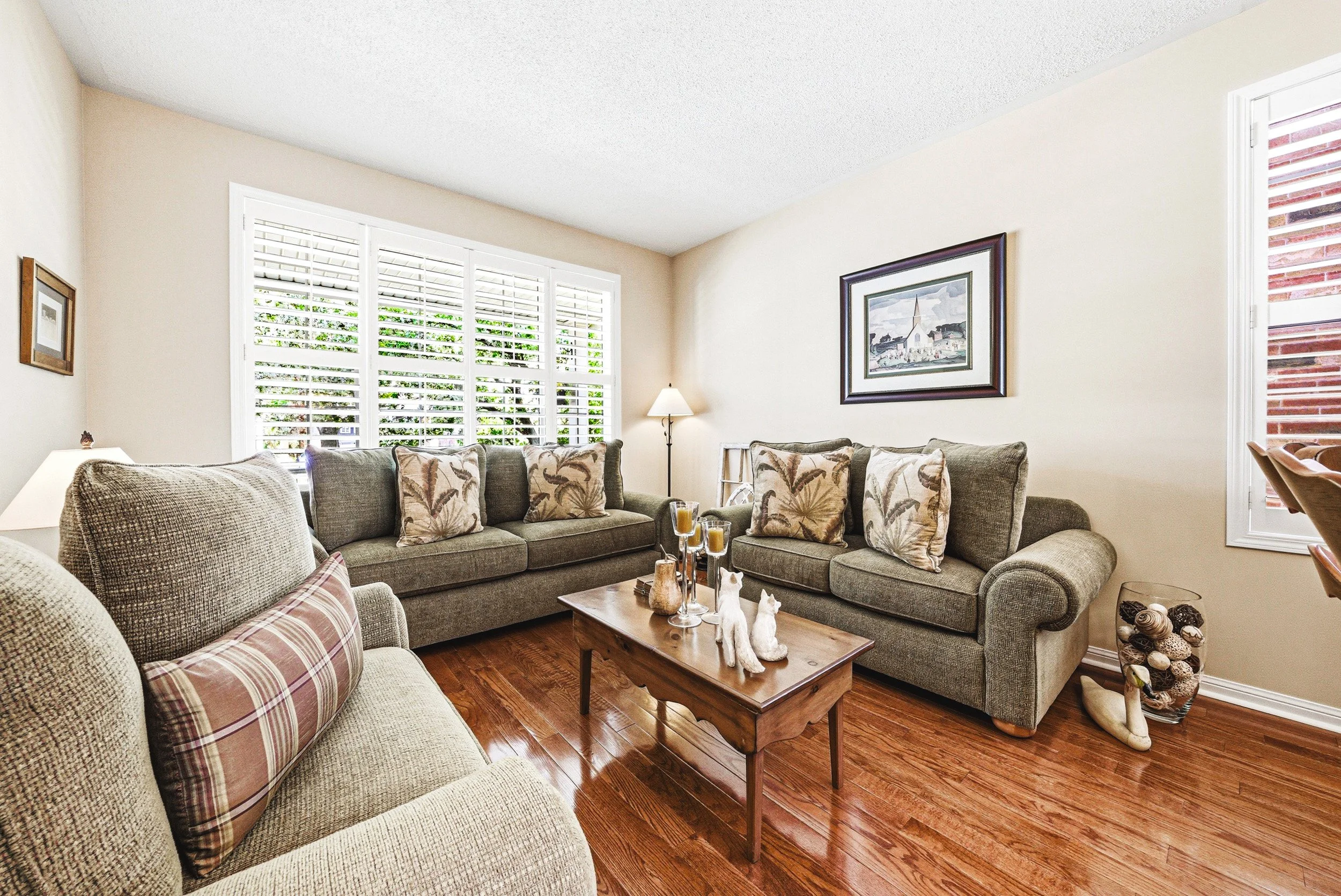 6 - 1588 Ramshaw Cres, Milton.jpg