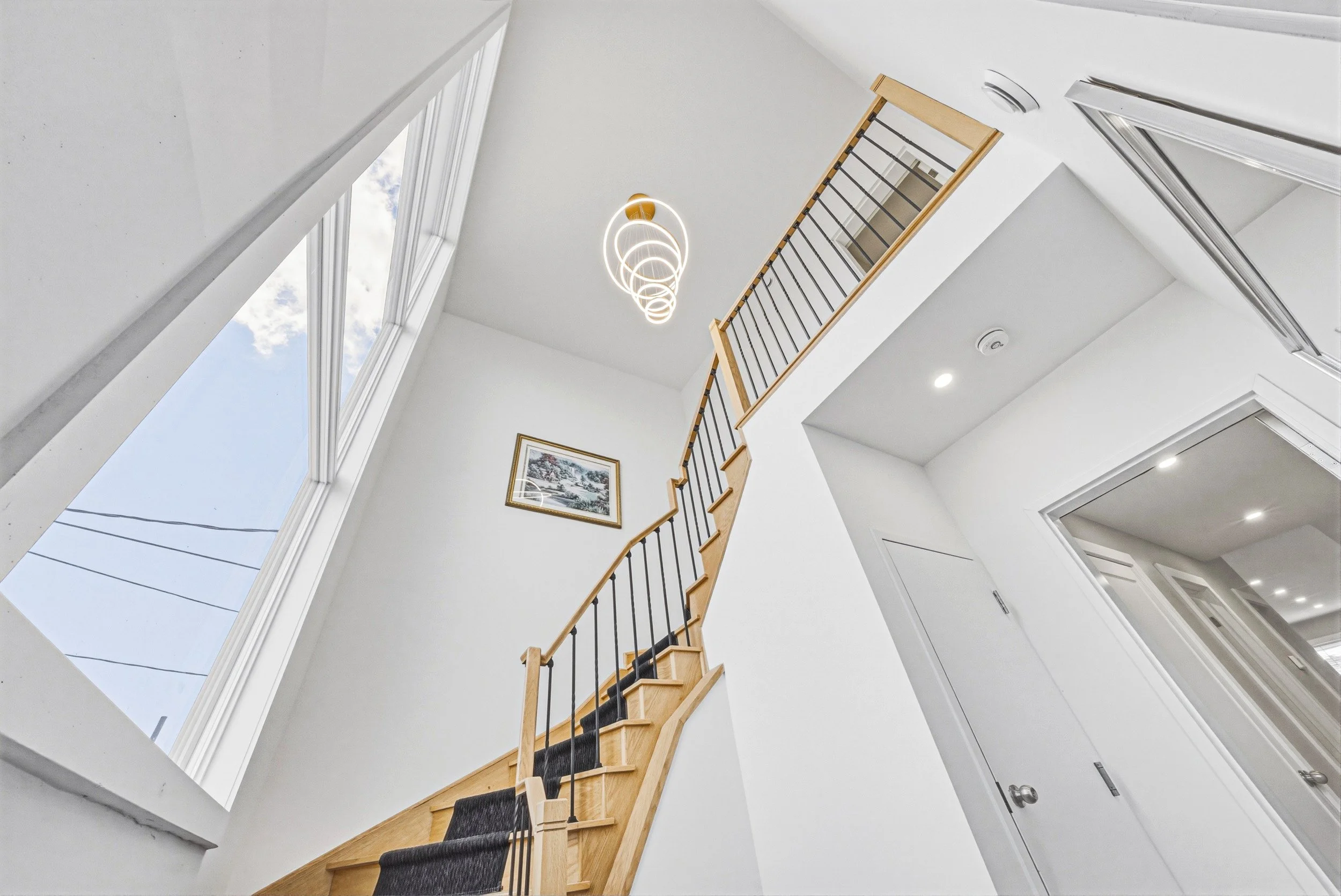 6 - 68 Vansitmart Ave, Hamilton.jpg