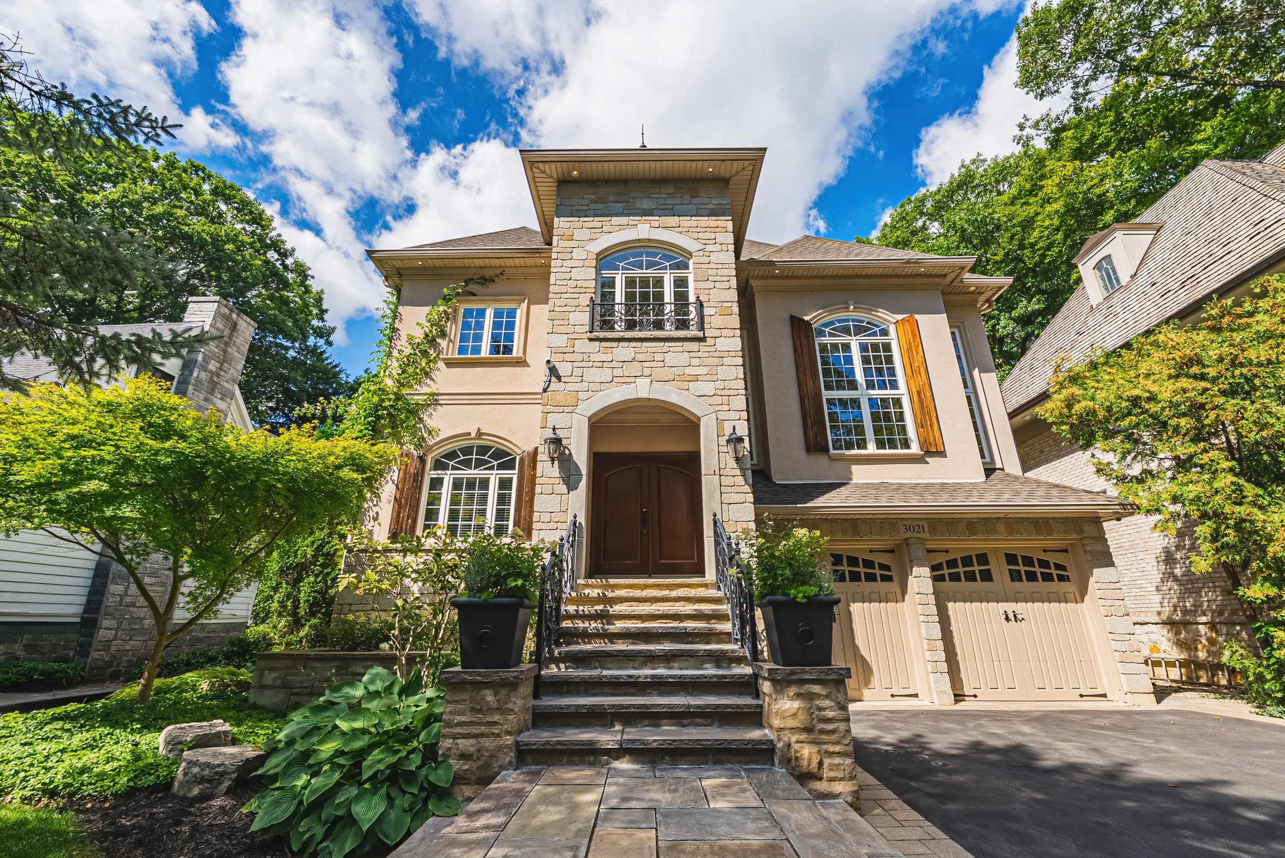 5 - 3021 Woodland Park Dr, Burlington.jpg