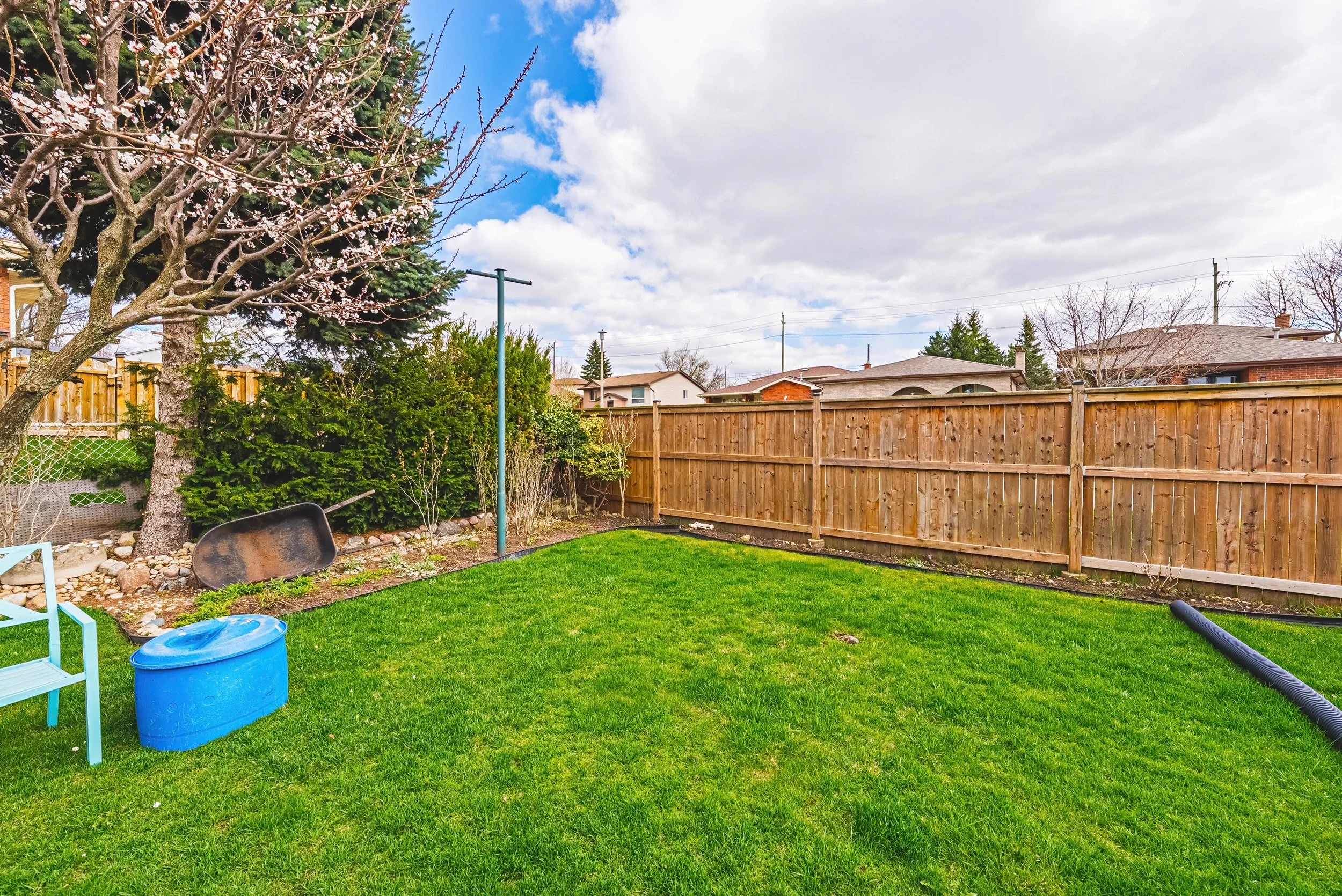 38 - 117 Stonyburn Cres, Cambridge.jpg