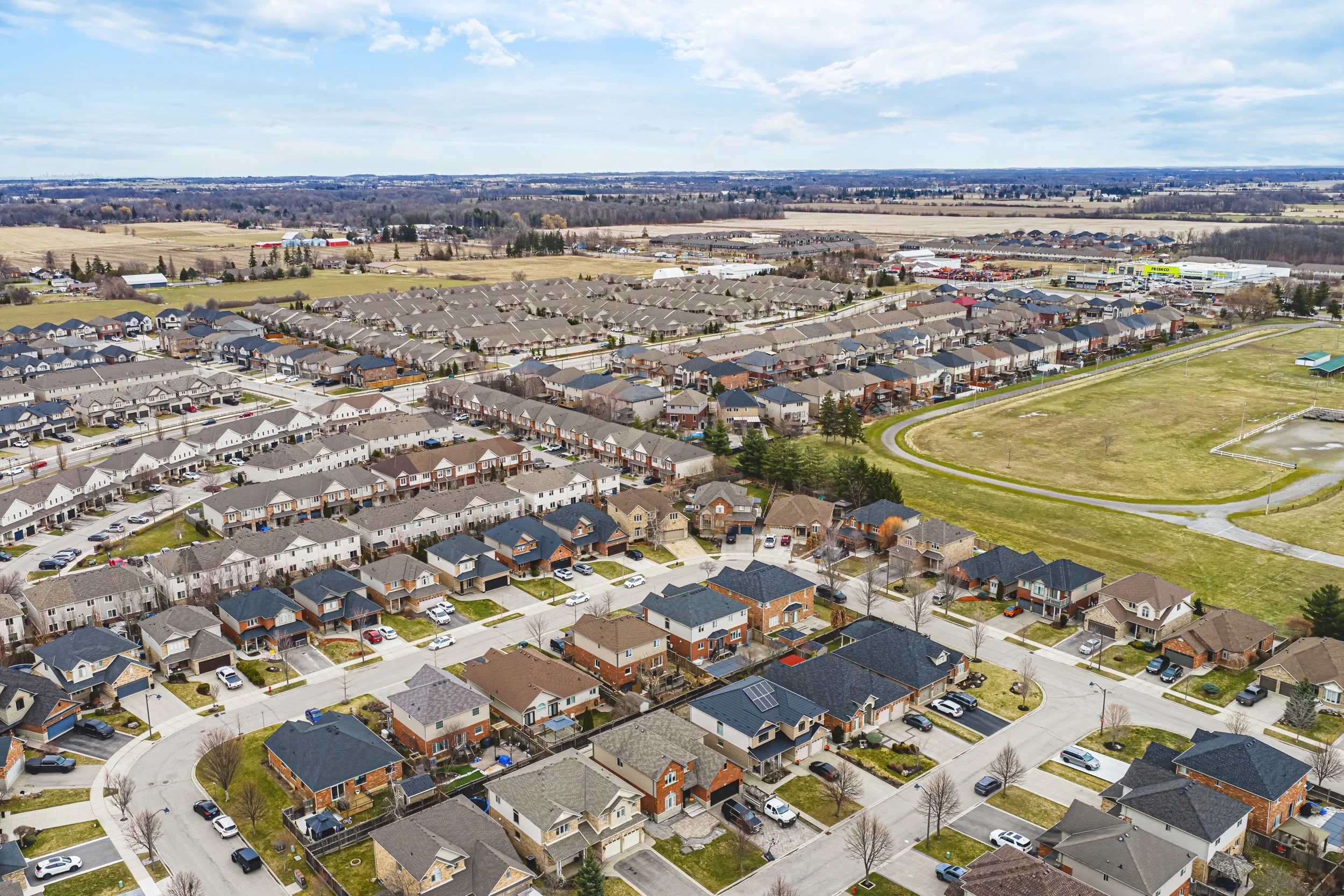 56 - 120 Valiant Cir, Binbrook.jpg