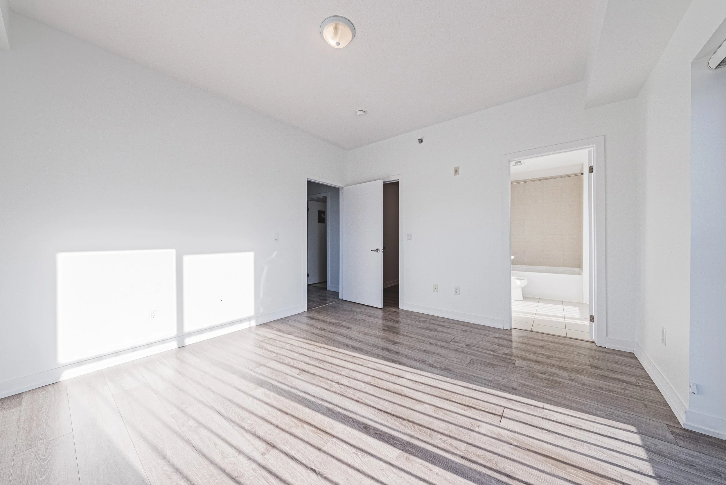 20 - 2486 Old Bronte Rd #706, Oakville.jpg
