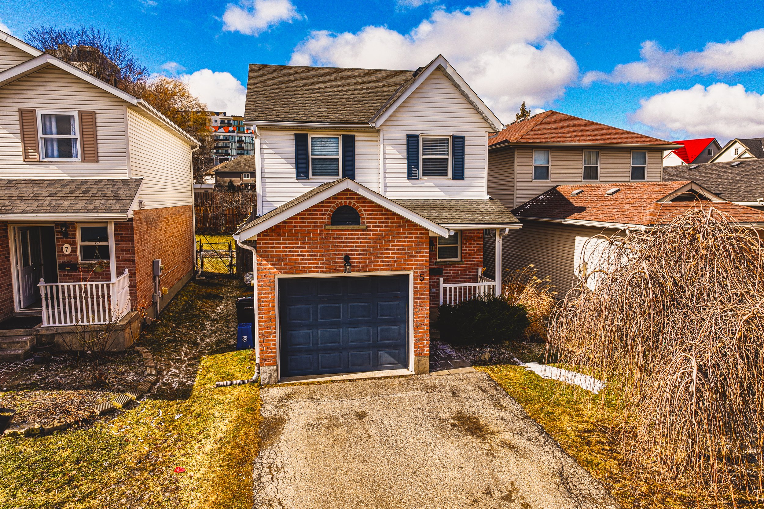 1-5 Michelle Court, Kitchener.jpg