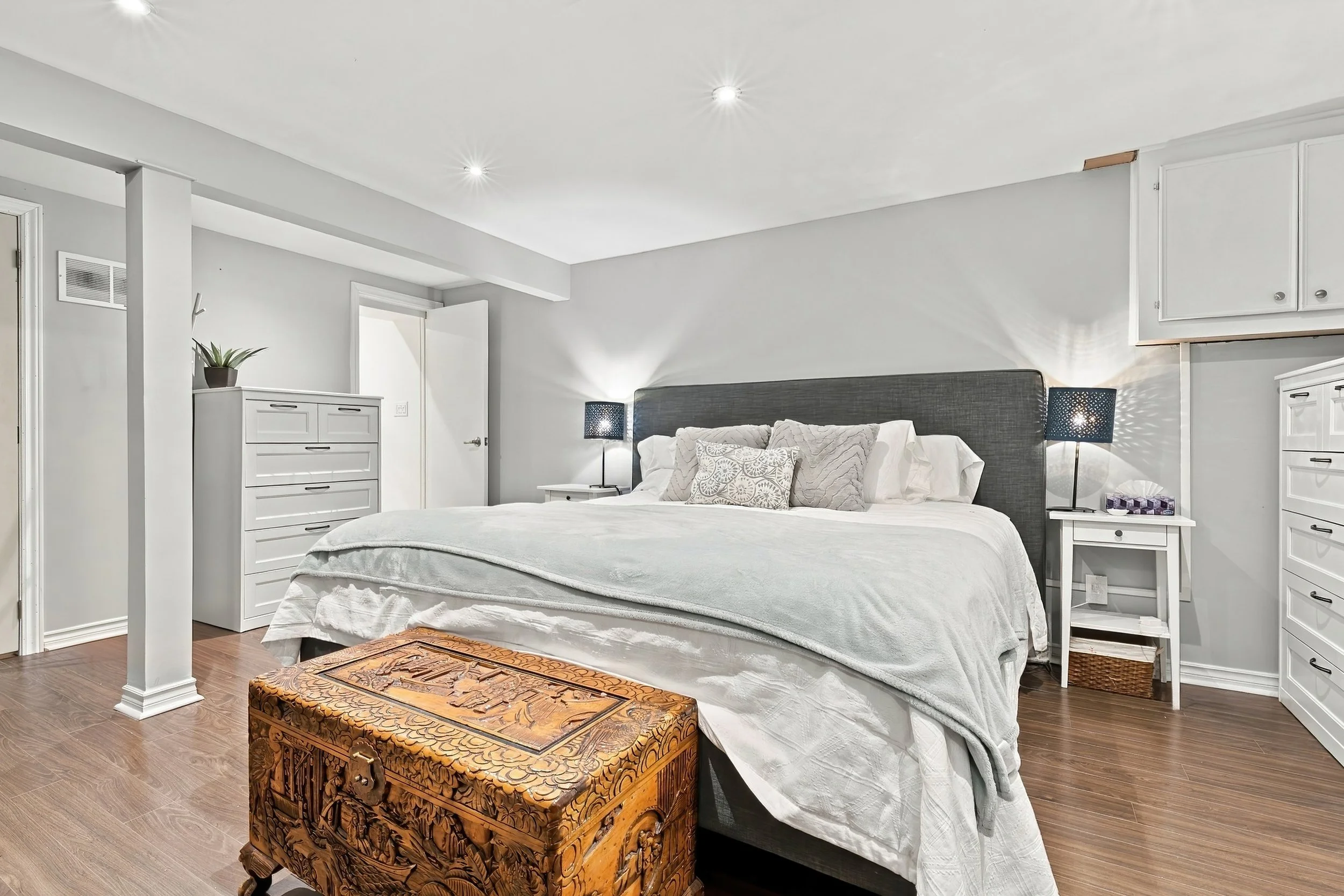 27 - 429 Limeridge Rd W, Hamilton.jpg