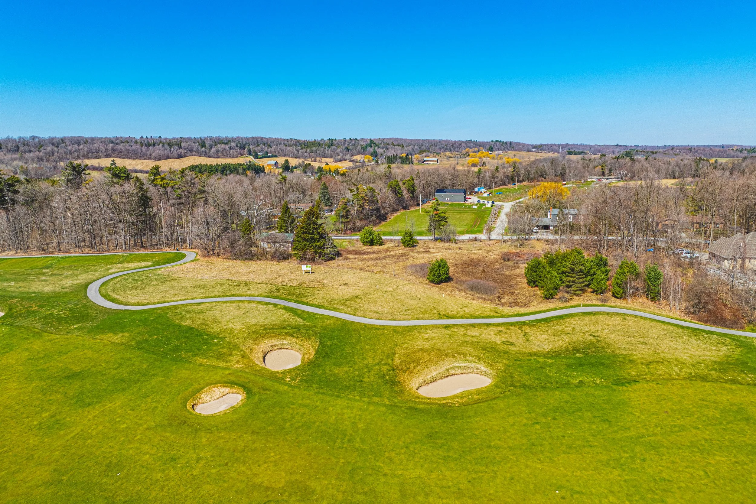 18 - 8220 10th Sideroad, Milton.jpg