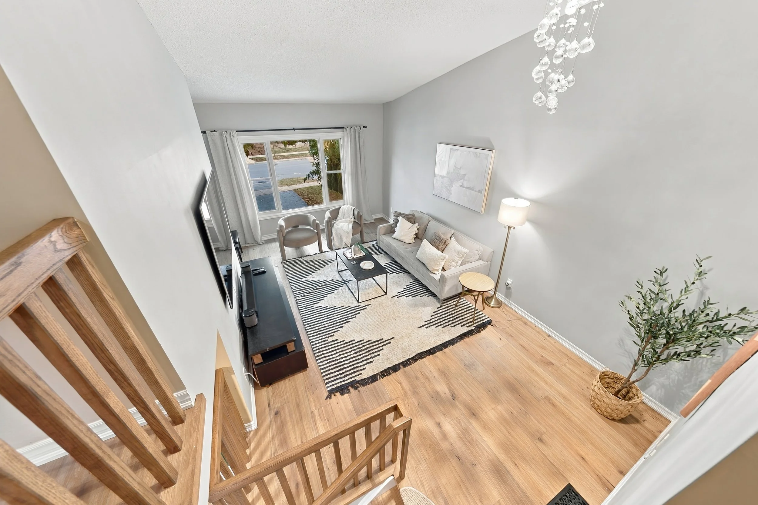 11 - 3453 Hannibal Rd, Burlington.jpg