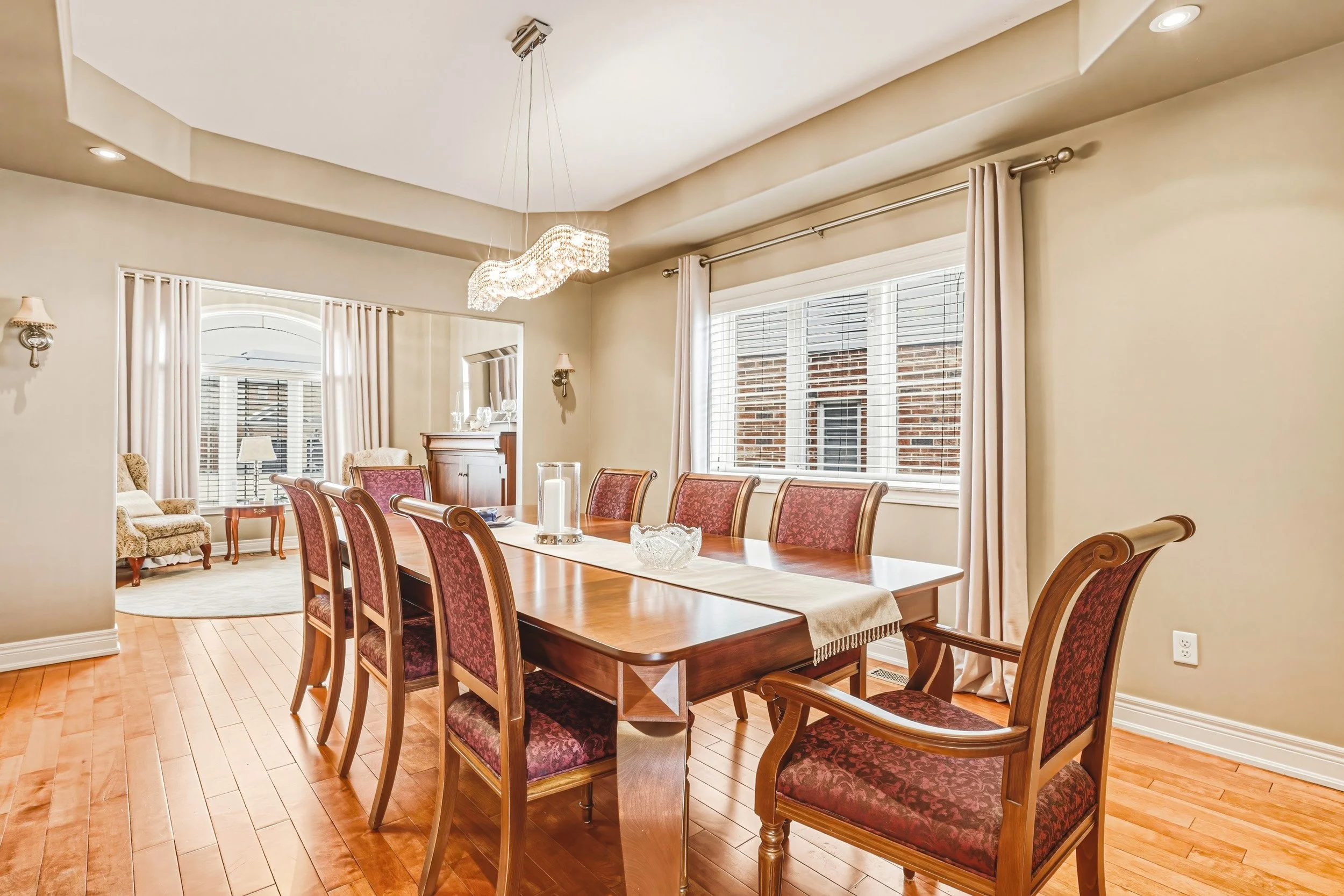 8 - 120 Valiant Cir, Binbrook.jpg