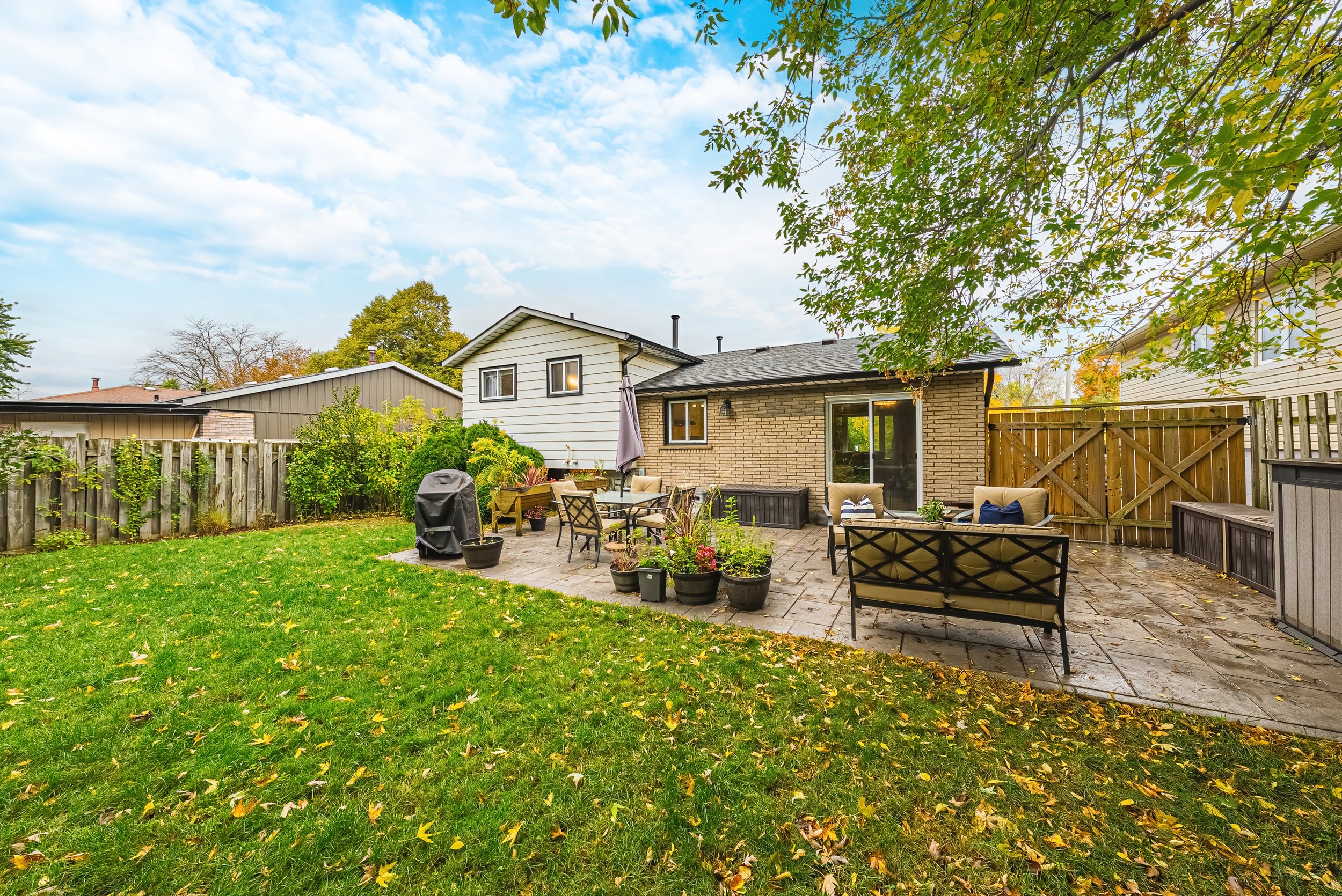 32 - 429 Limeridge Rd W, Hamilton.jpg